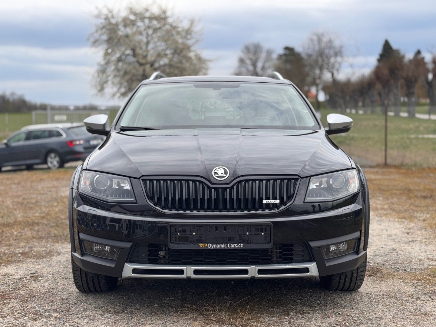 Škoda Octavia, 2.0 TDI DSG Scout 4x4 TAŽNÉ - fotka 3