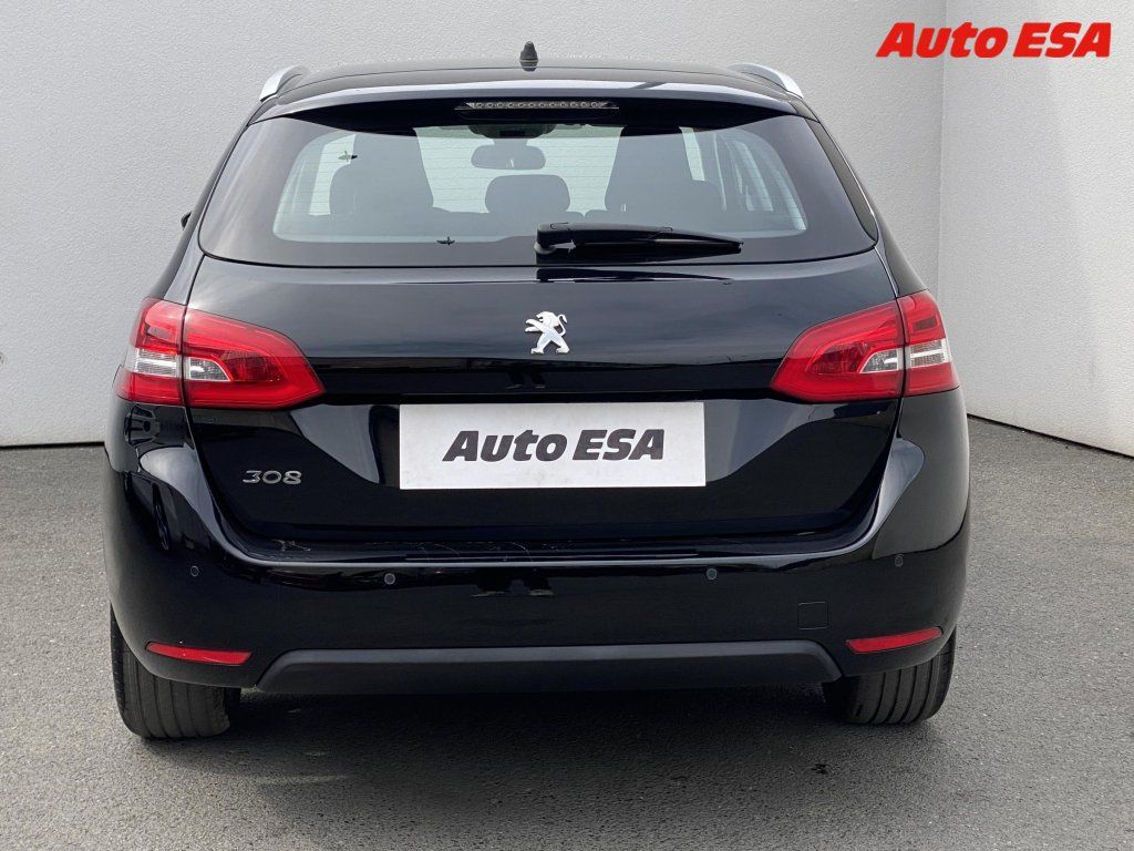 Peugeot 308, 1.2PT,Allure,navi - fotka 5
