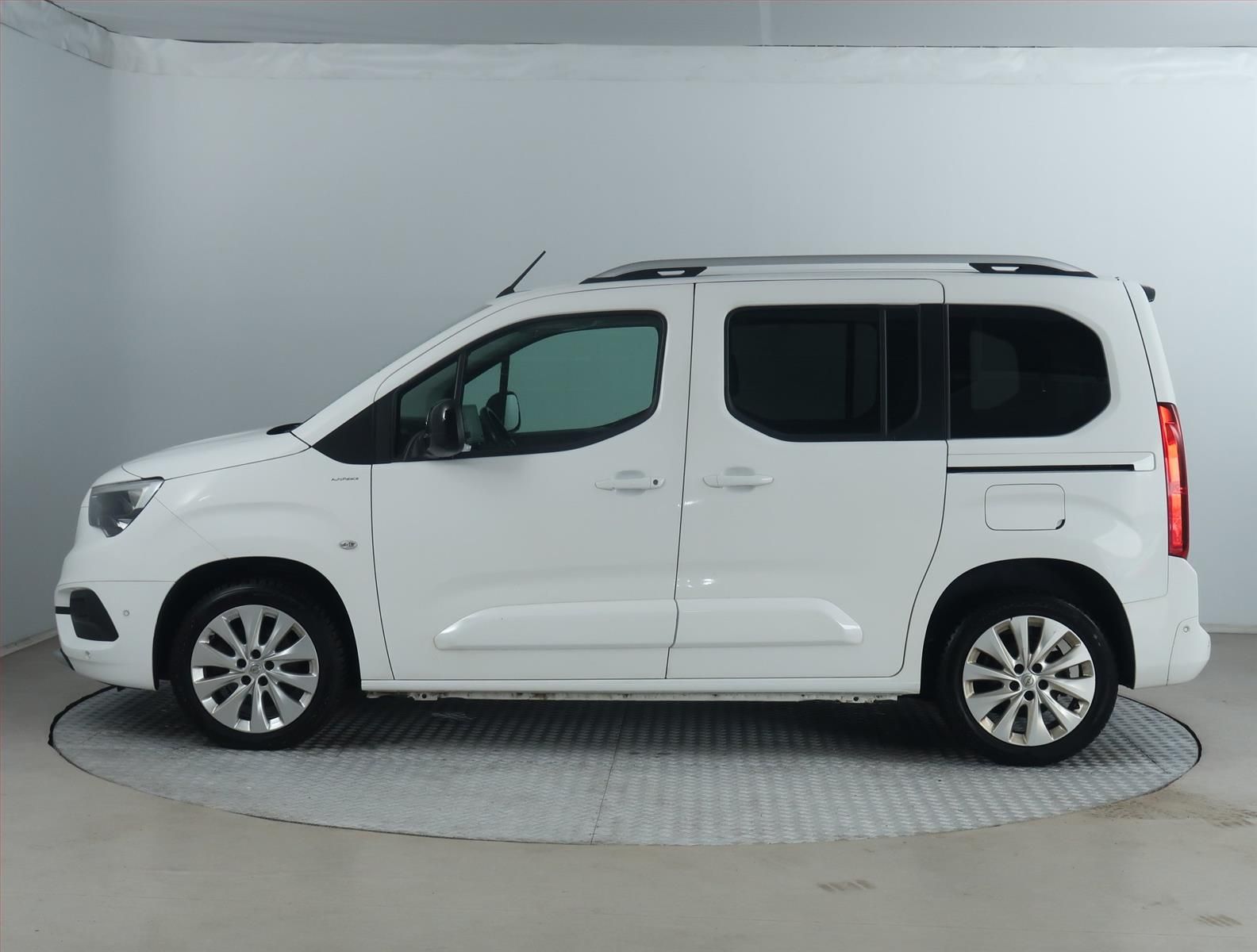 Opel Combo, 1.5 CDTI, Elegance, 5Míst - fotka 3