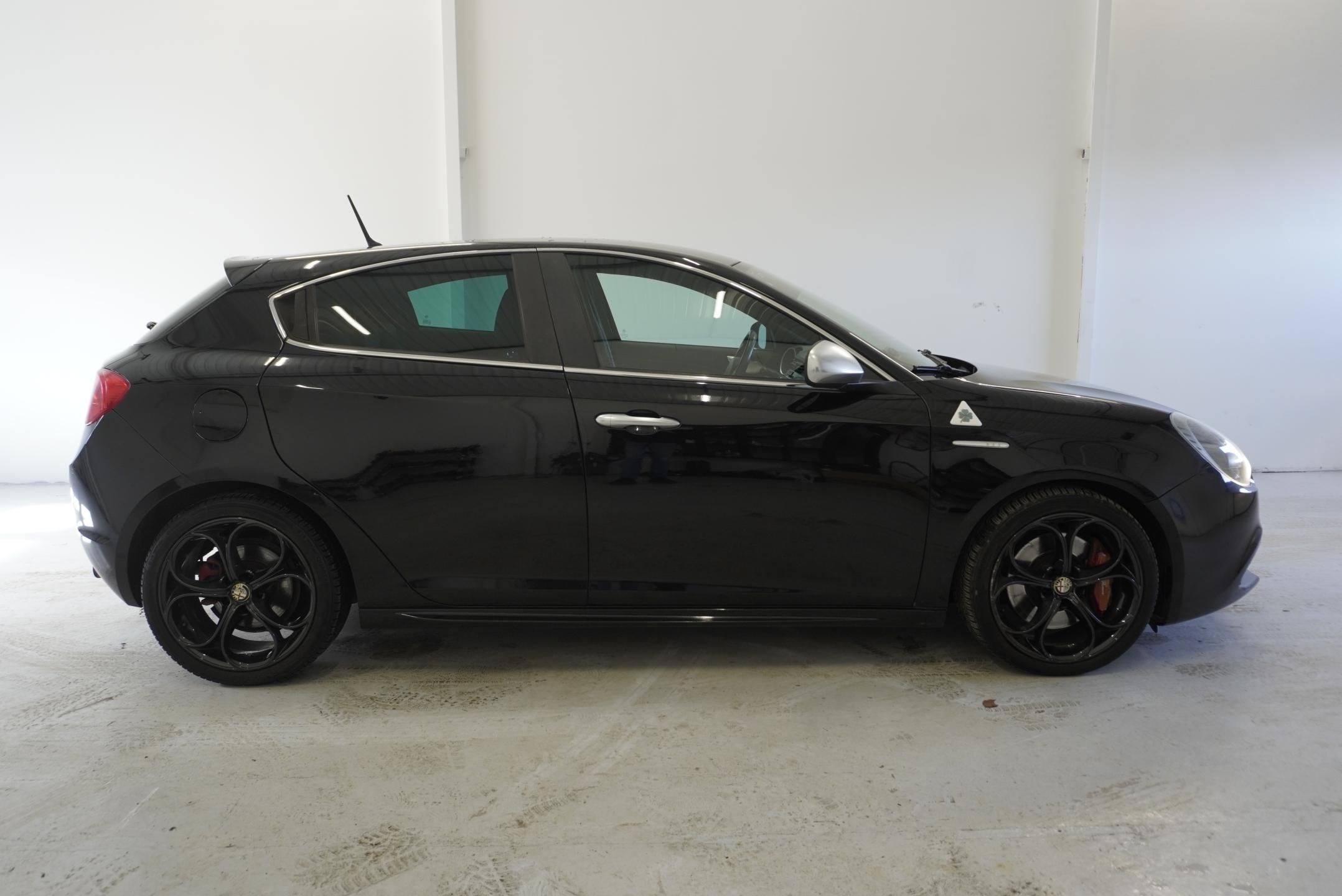 Alfa Romeo Giulietta, 1.75 TBI QUADRIFOGLIO VERDE - fotka 5