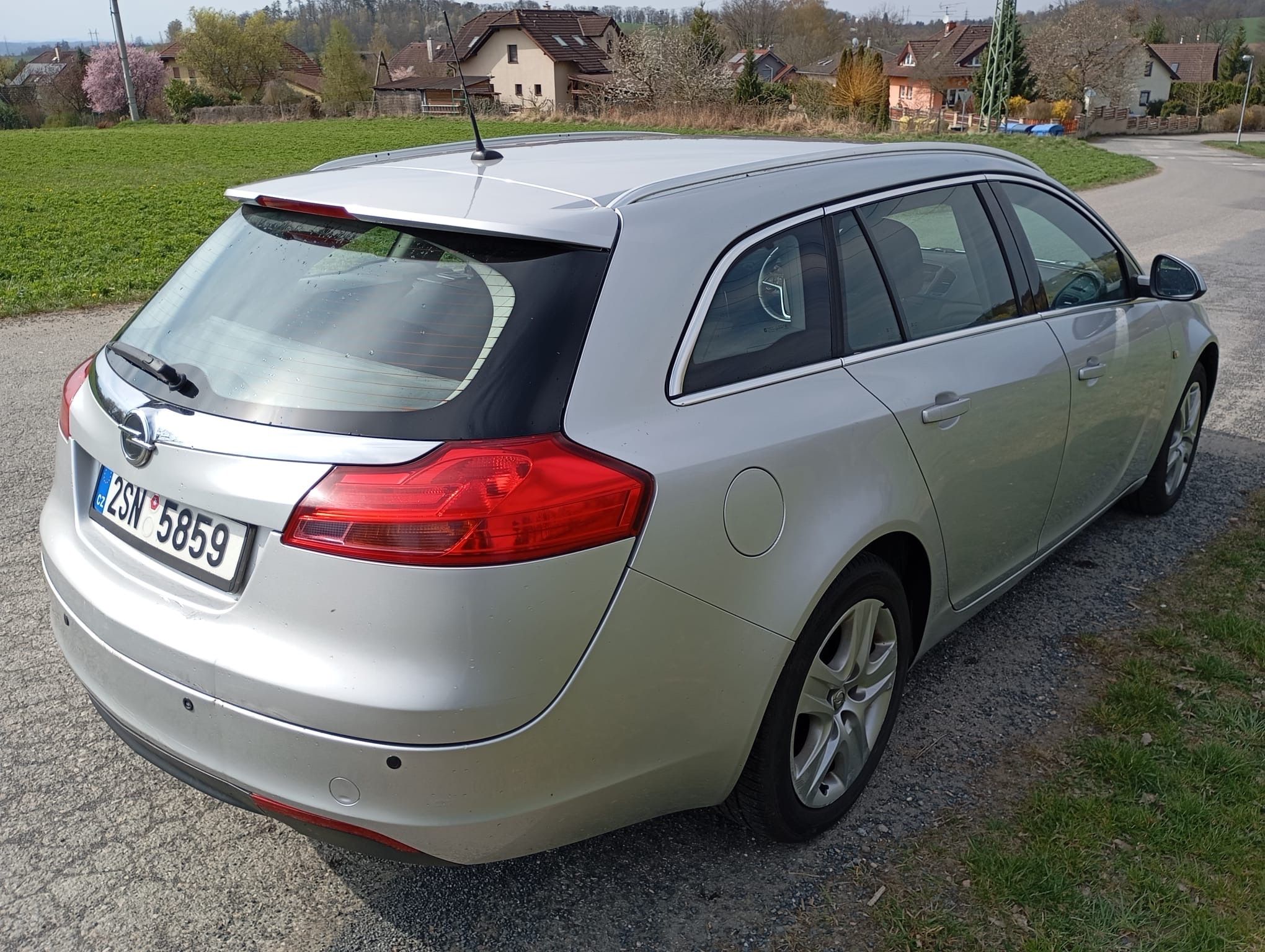 Opel Insignia, 1.8 SPORTS TOURER SW - fotka 3
