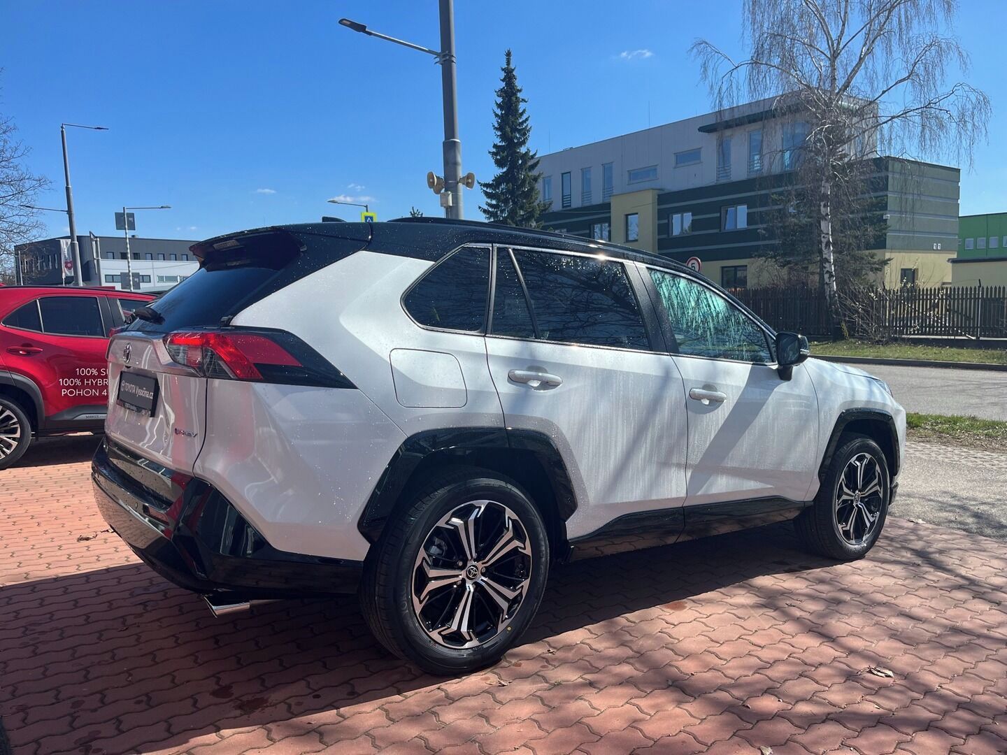 Toyota Rav4, 2.5 Plug-in Executive 306k 4x4 - fotka 6