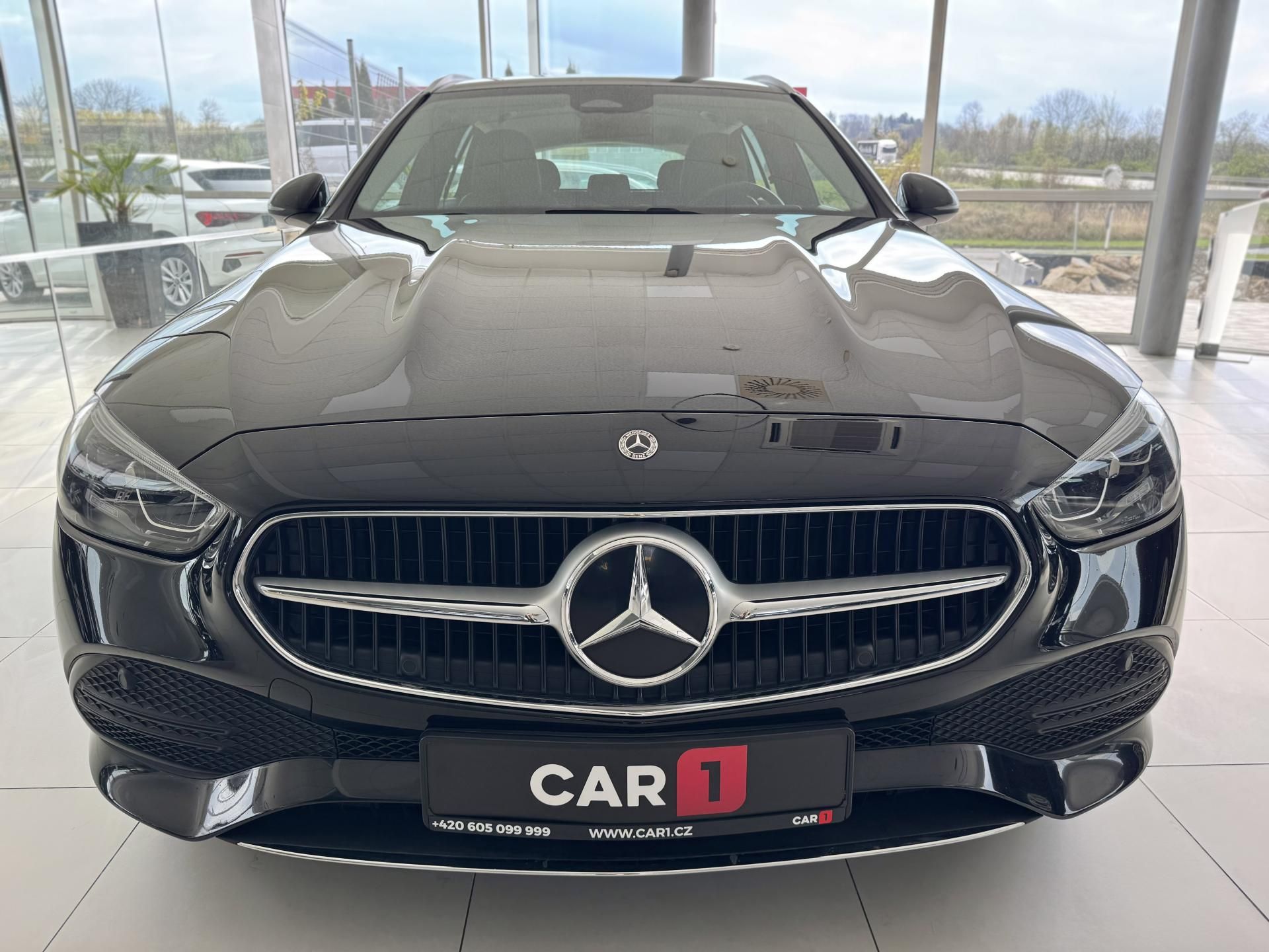 Mercedes-Benz Třídy C, 300eT*230kW*Avantg*Tažné*DPH - fotka 3