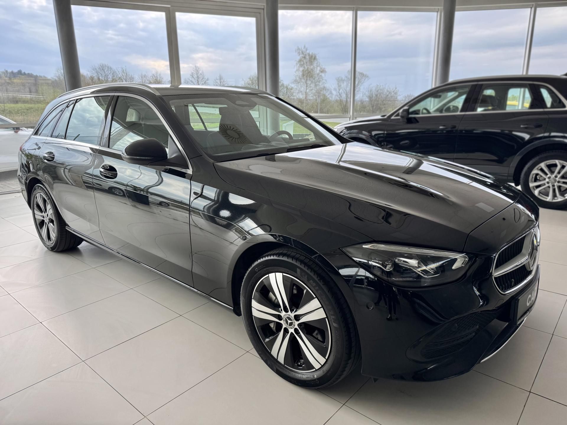 Mercedes-Benz Třídy C, 300eT*230kW*Avantg*Tažné*DPH - fotka 4