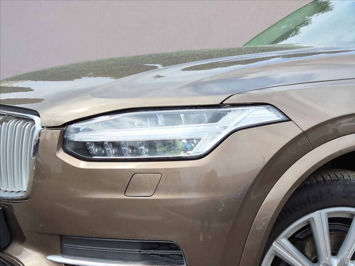 Volvo XC90, 2,0 D5 AWD - fotka 5