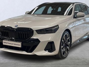 550e AWD Touring MSport HuD