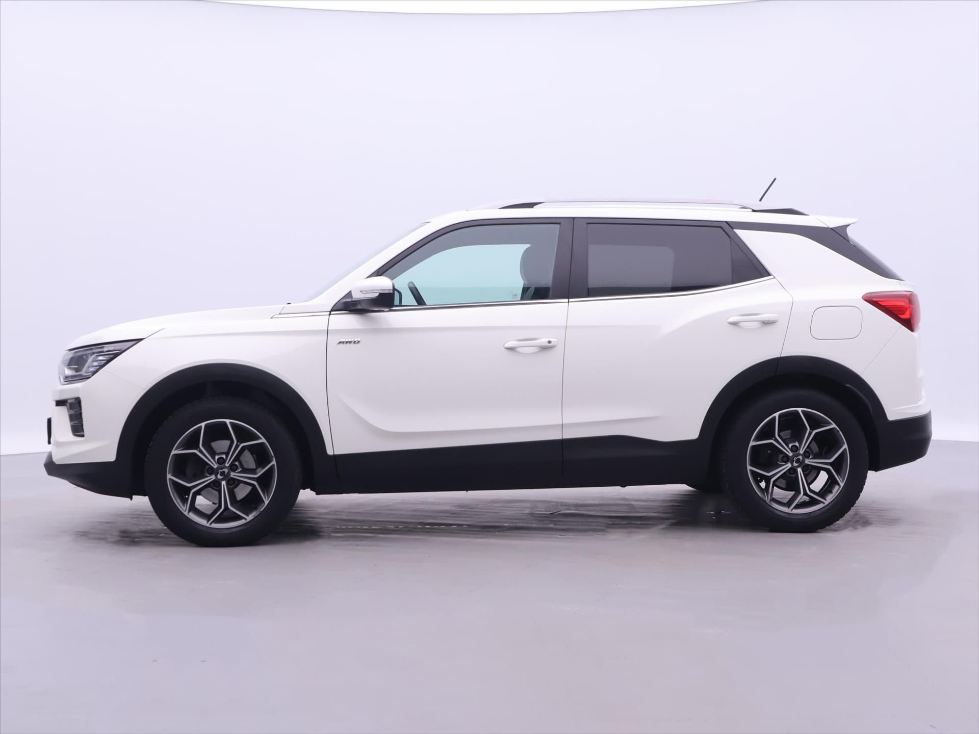 SsangYong Korando, 1,5 Turbo e-XGI 120kW Aut. - fotka 4