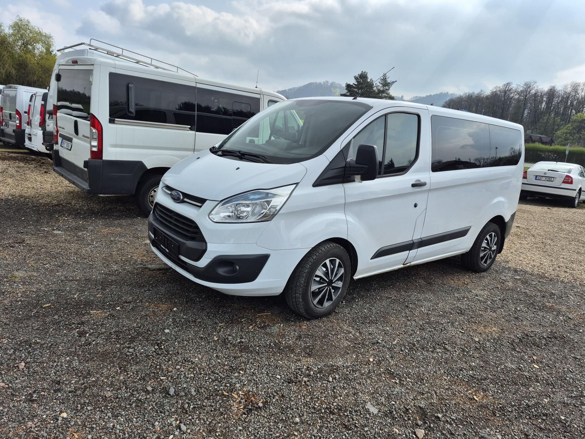 Ford Transit Custom, 2.2Tdci 9 míst