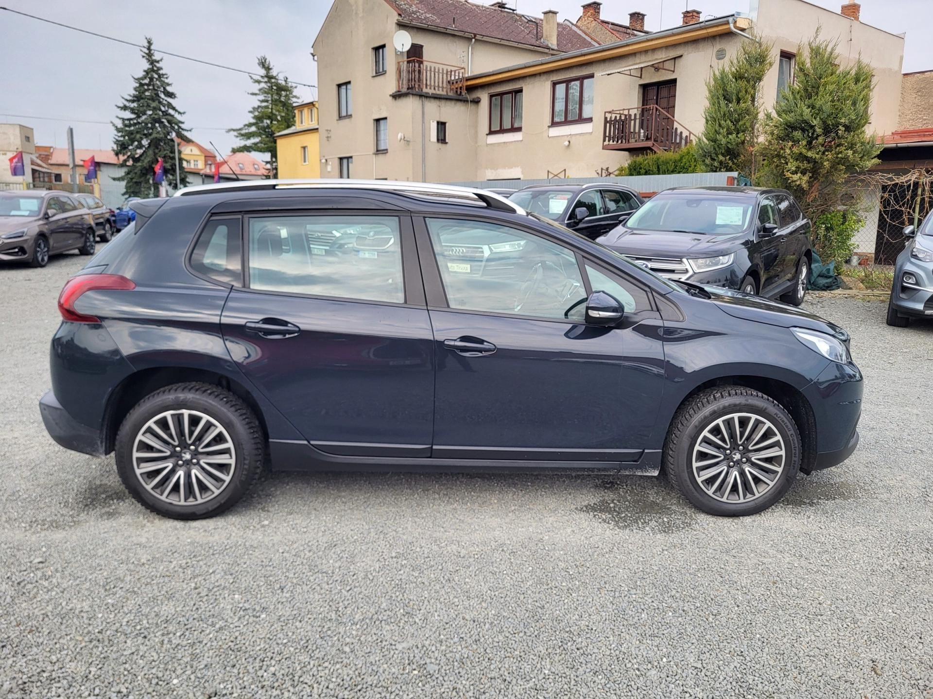 Peugeot 2008, ACTIVE 1.2 PureTech 110k S&S - fotka 5