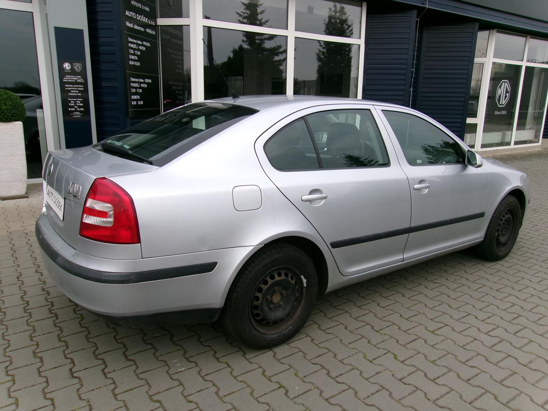 Škoda Octavia, 1.6i - fotka 6