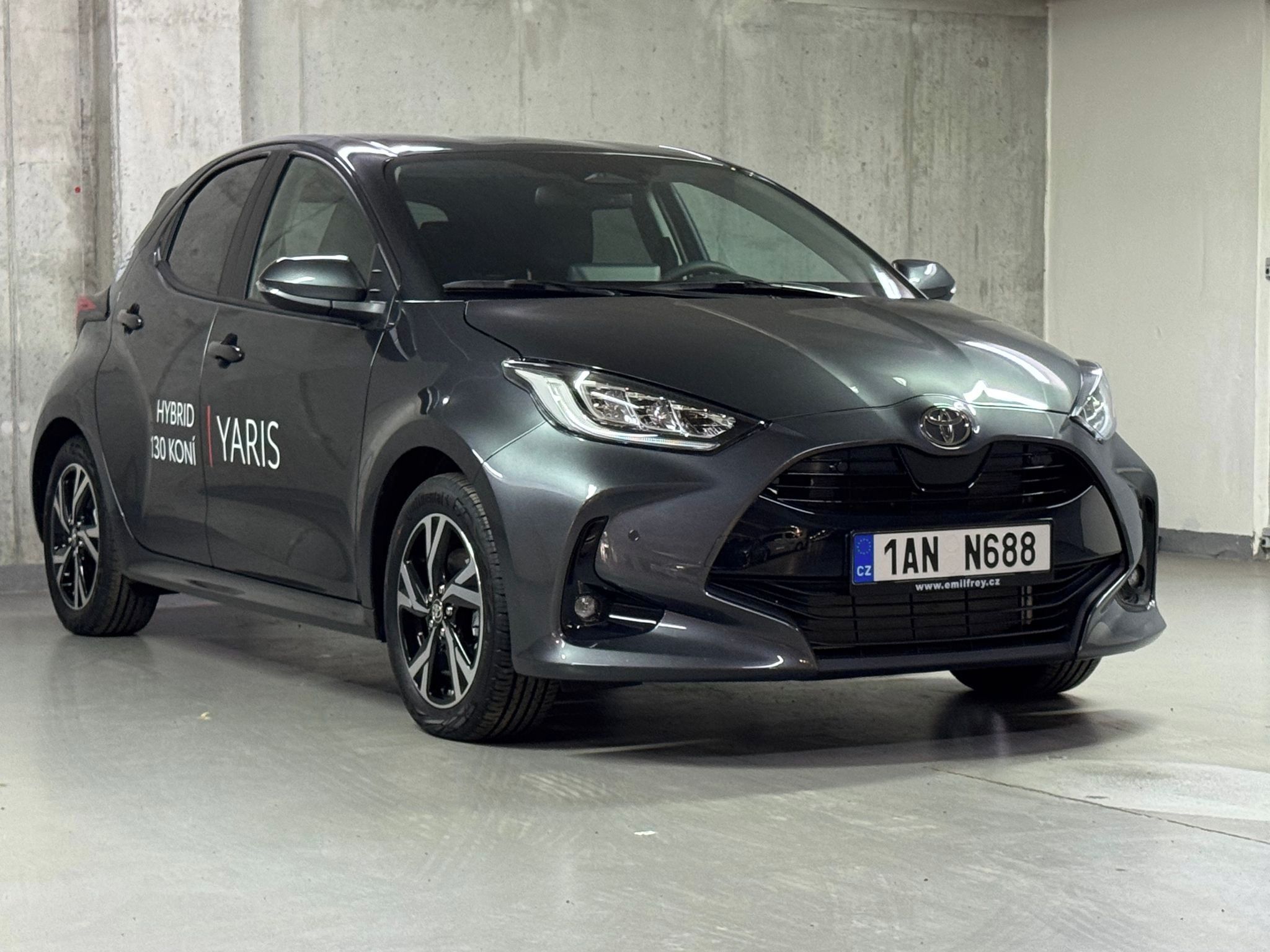 Toyota Yaris, STYLE 1.5 Hybrid e-CVT STYLE - fotka 3