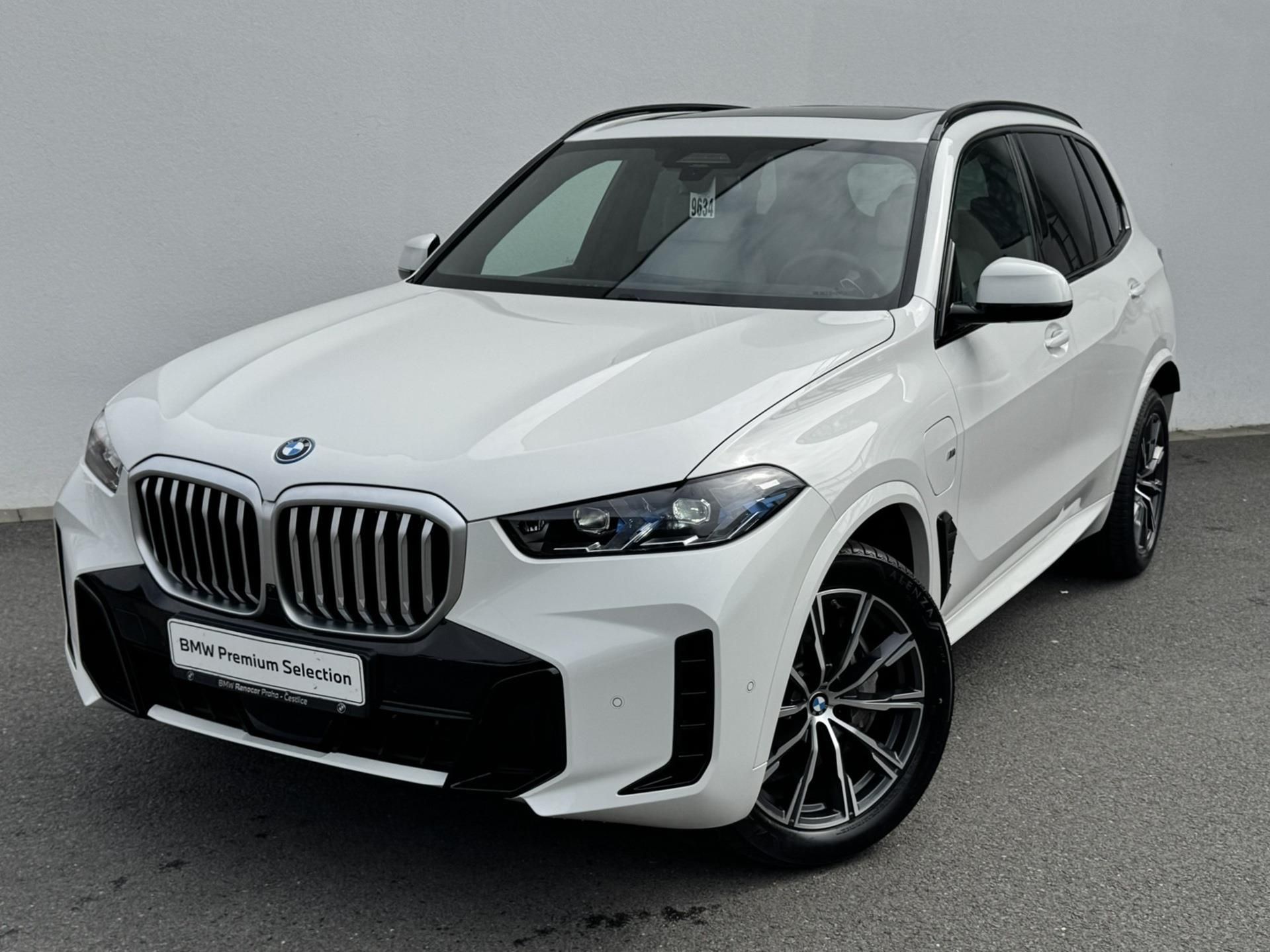 BMW X5, X5 xDrive50e Tažné Panorama