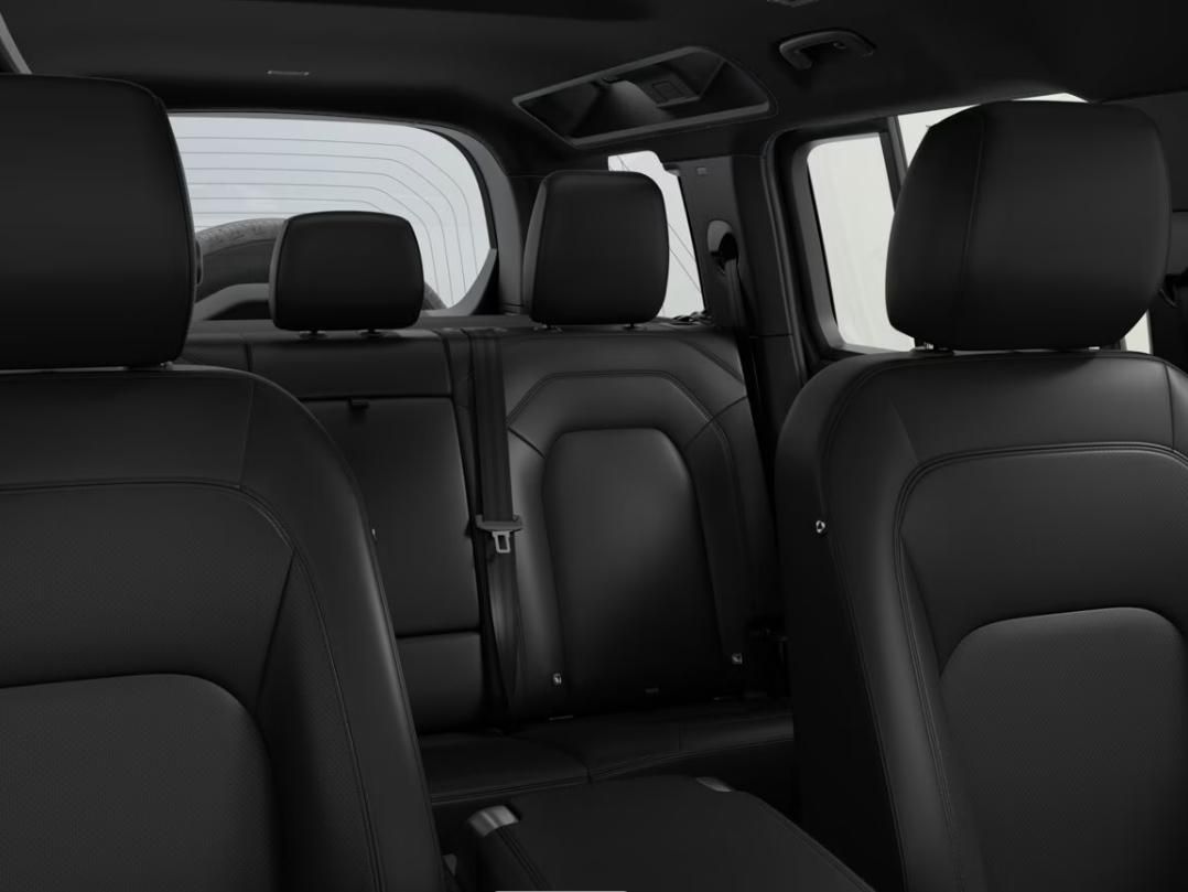 Land Rover Defender, 110 D250 X-DYNAMIC SE AWD AUT - fotka 4