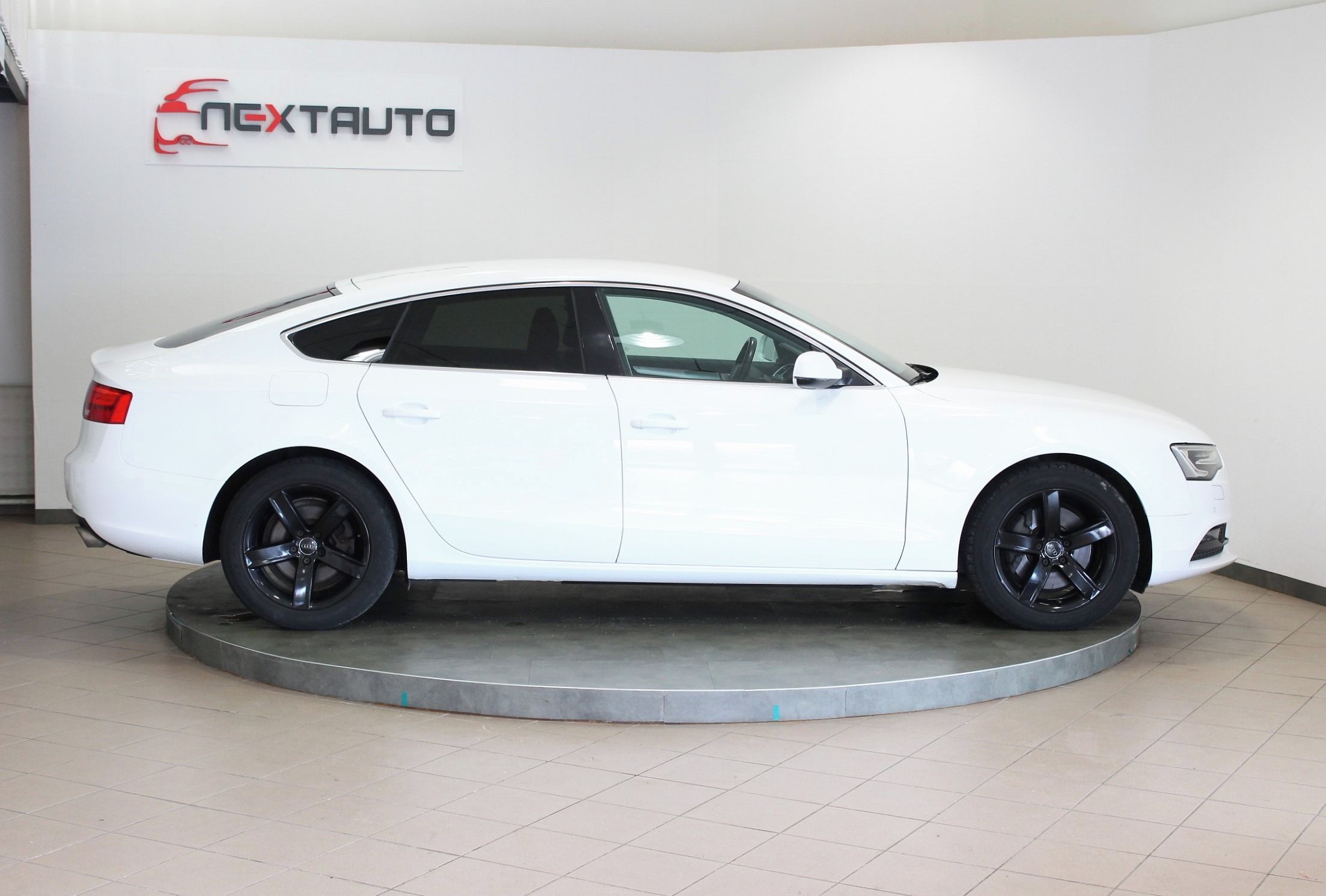 Audi A5, 2.0 TFSI 155kW QUATTRO AUTOMAT - fotka 6