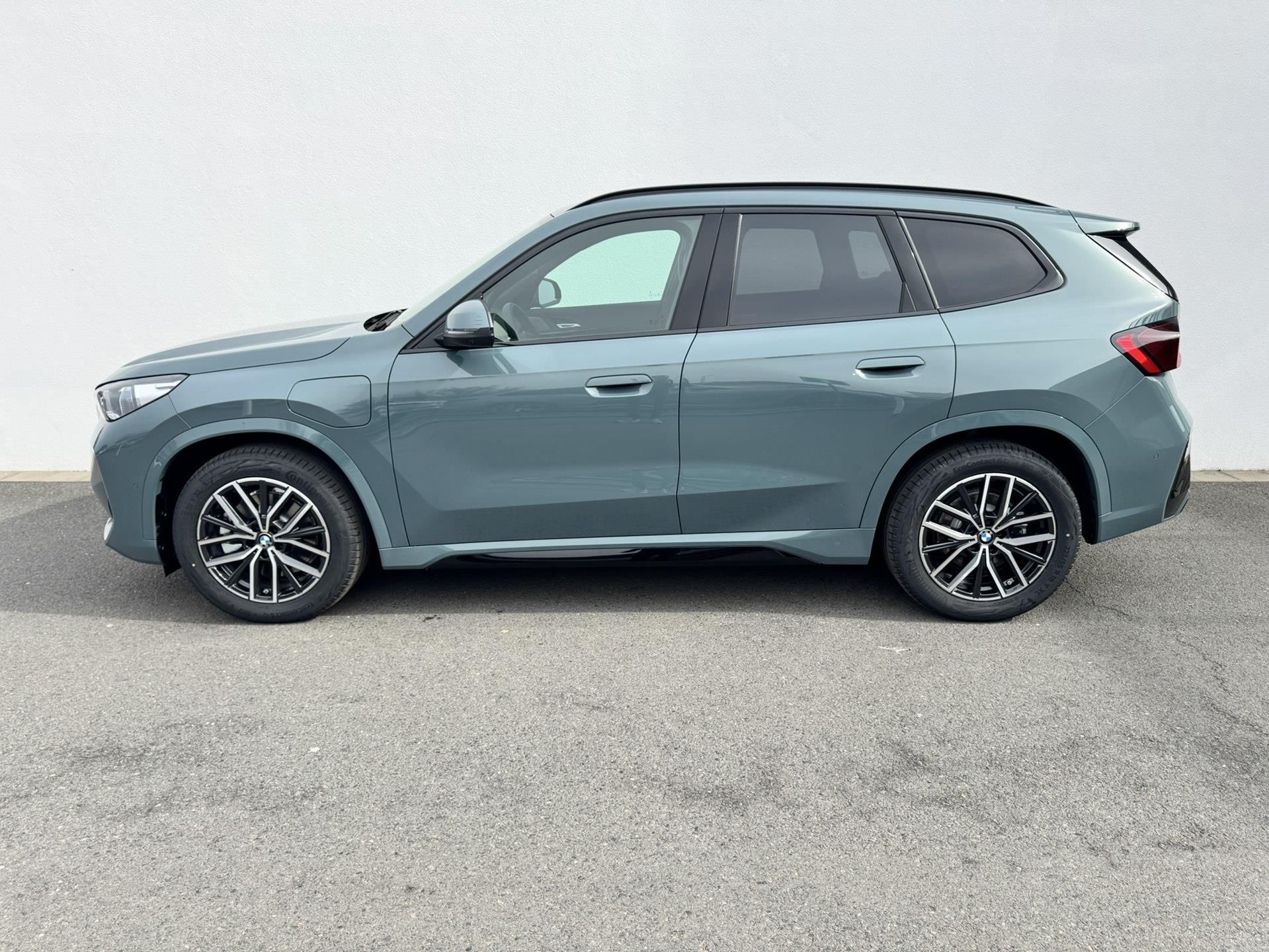 BMW X1, X1 xDrive30e - fotka 3