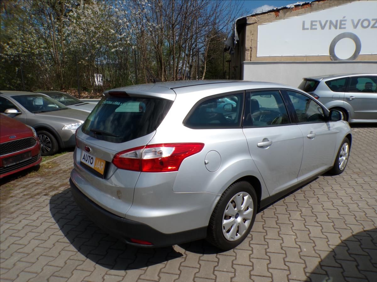Ford Focus, 1,6 TDCI - fotka 5