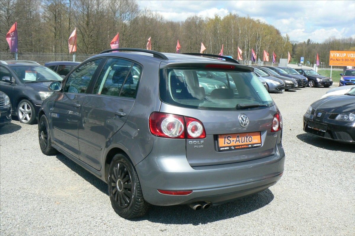 Volkswagen Golf Plus, 2,0 TDi - fotka 4
