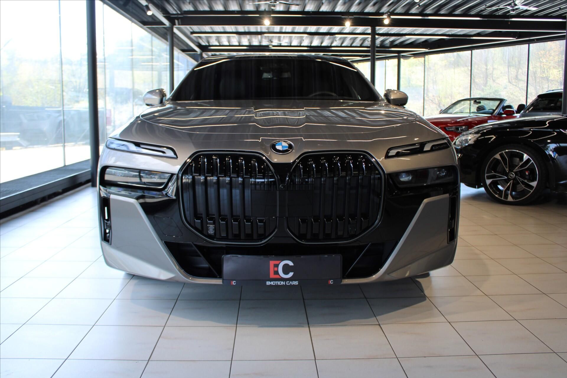 BMW Řada 7, 740d xDrive M Sport Pro ExLoun - fotka 2