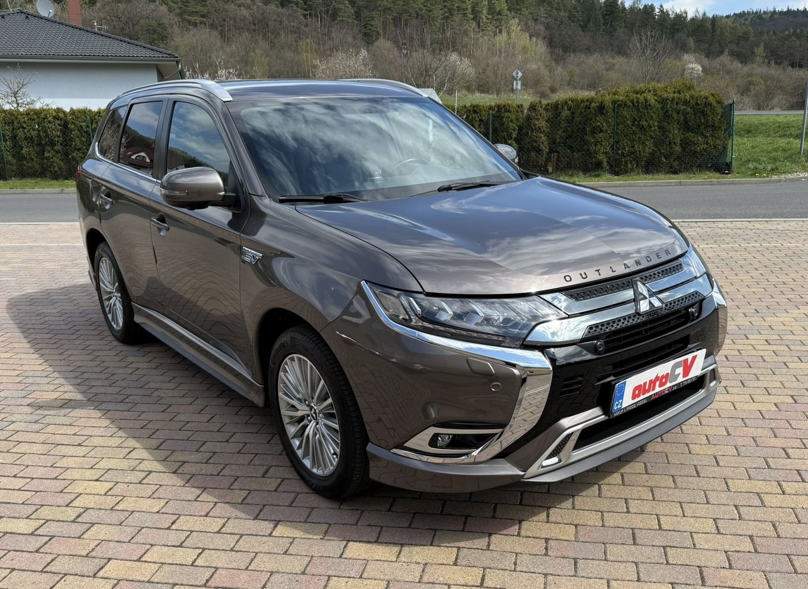 Mitsubishi Outlander, 2.4 PHEV 165kW 4x4 DPH - fotka 6