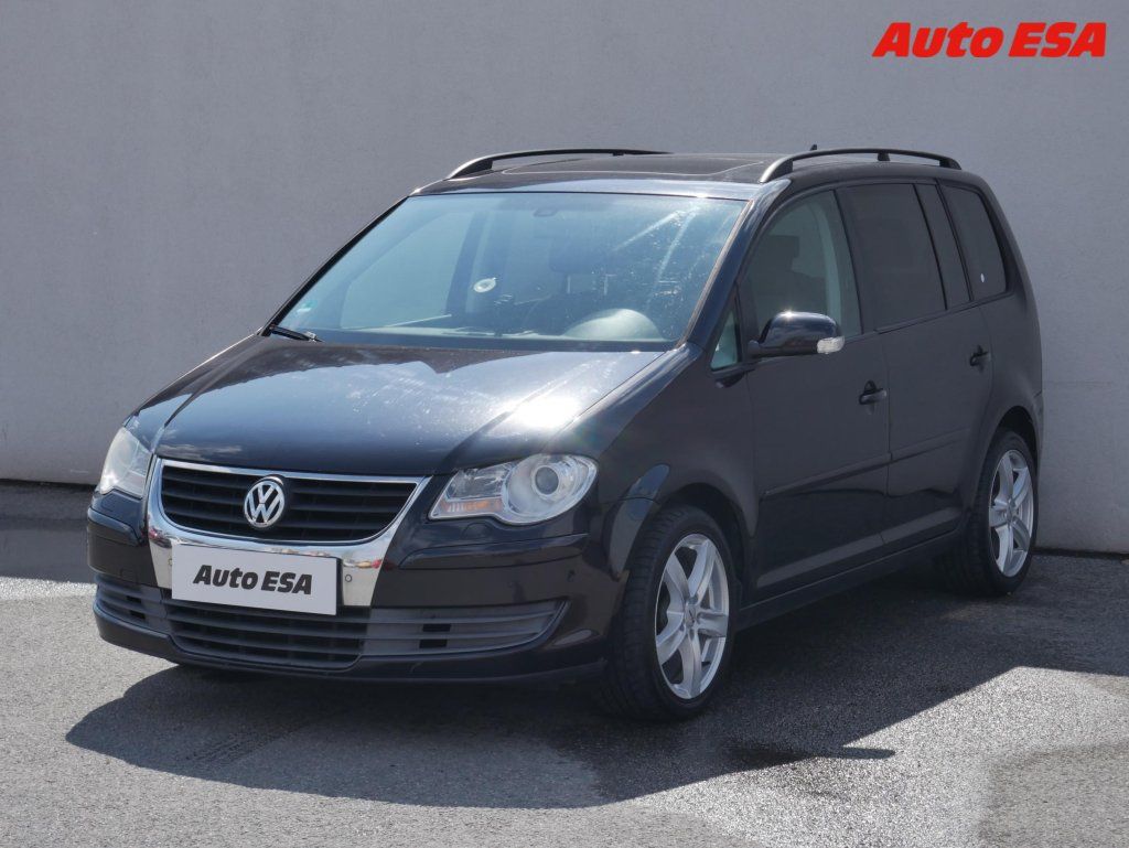 Volkswagen Touran, 1.4 TSi,xenon,autoAC - fotka 3