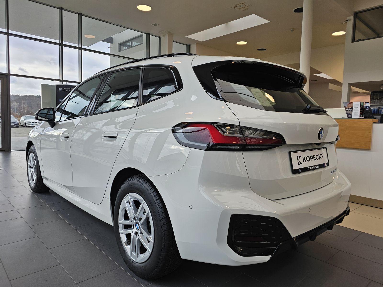BMW Řada 2, 220d Active Tourer - fotka 4