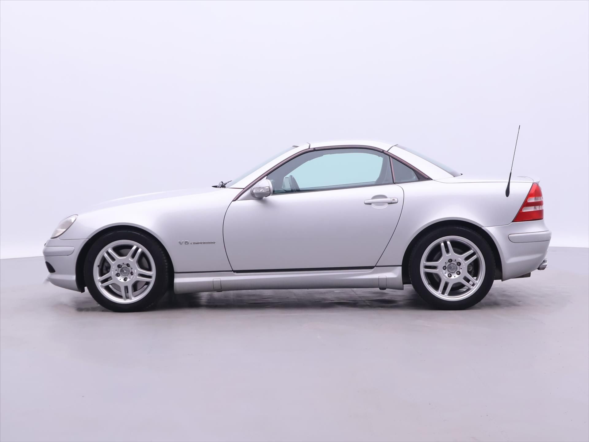Mercedes-Benz SLK, 3,2 32AMG 260kW AT 66tkm DPH - fotka 4