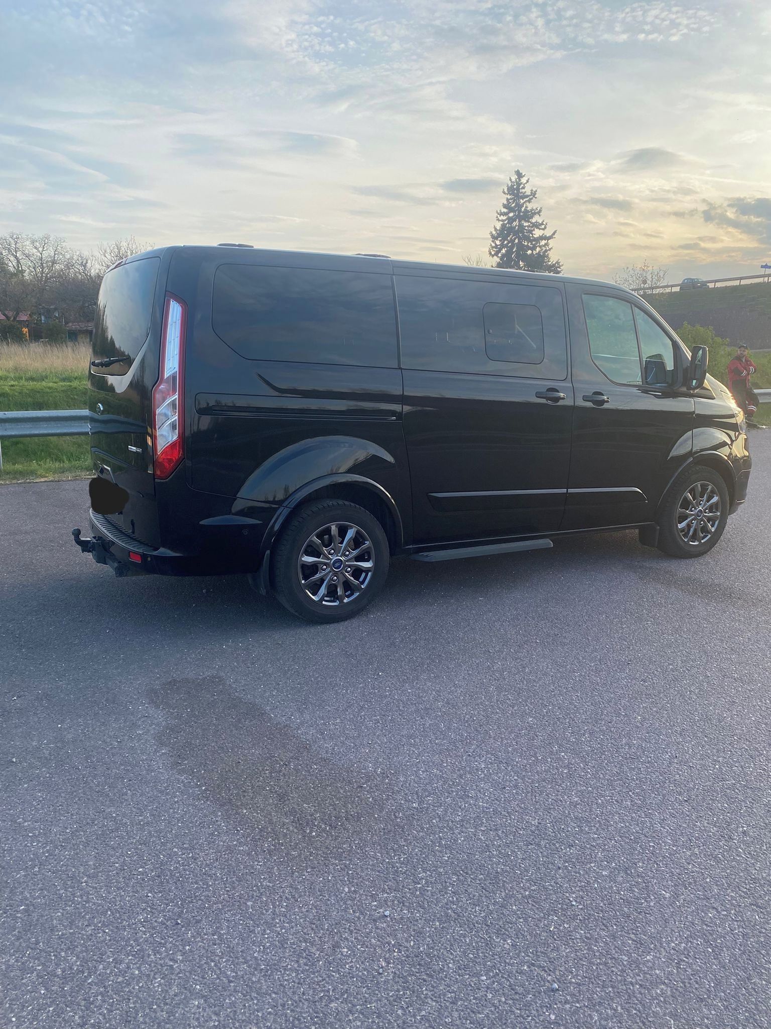 Ford Tourneo Custom, Ford Tourneo Custom 2.0 EcoBlu - fotka 3