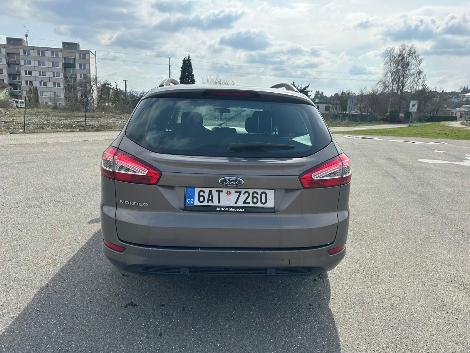 Ford Mondeo, Kombi 1.6 EcoBoost 118 kW - fotka 6