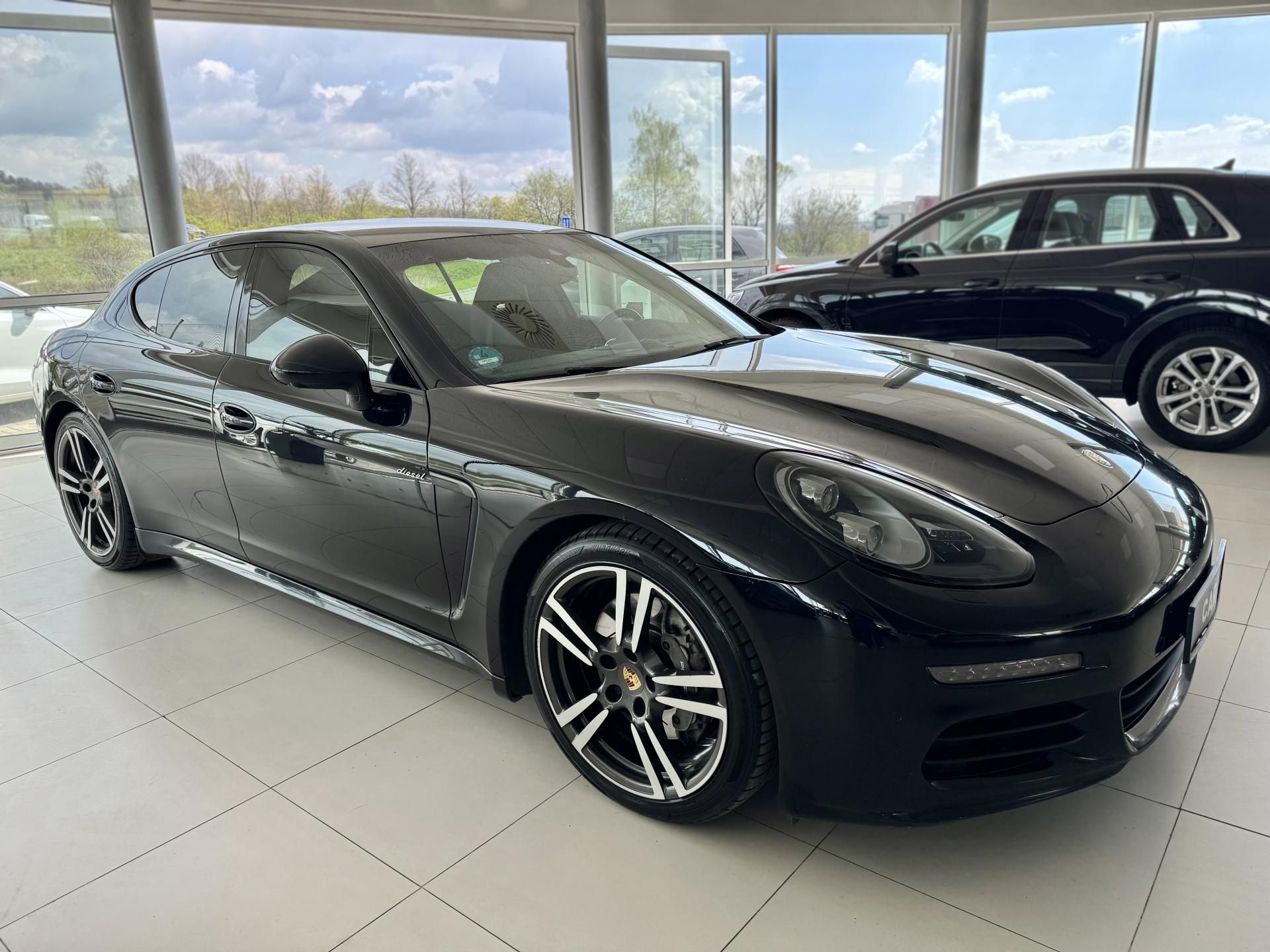Porsche Panamera, Diesel*221kW*Chrono*Webasto - fotka 4