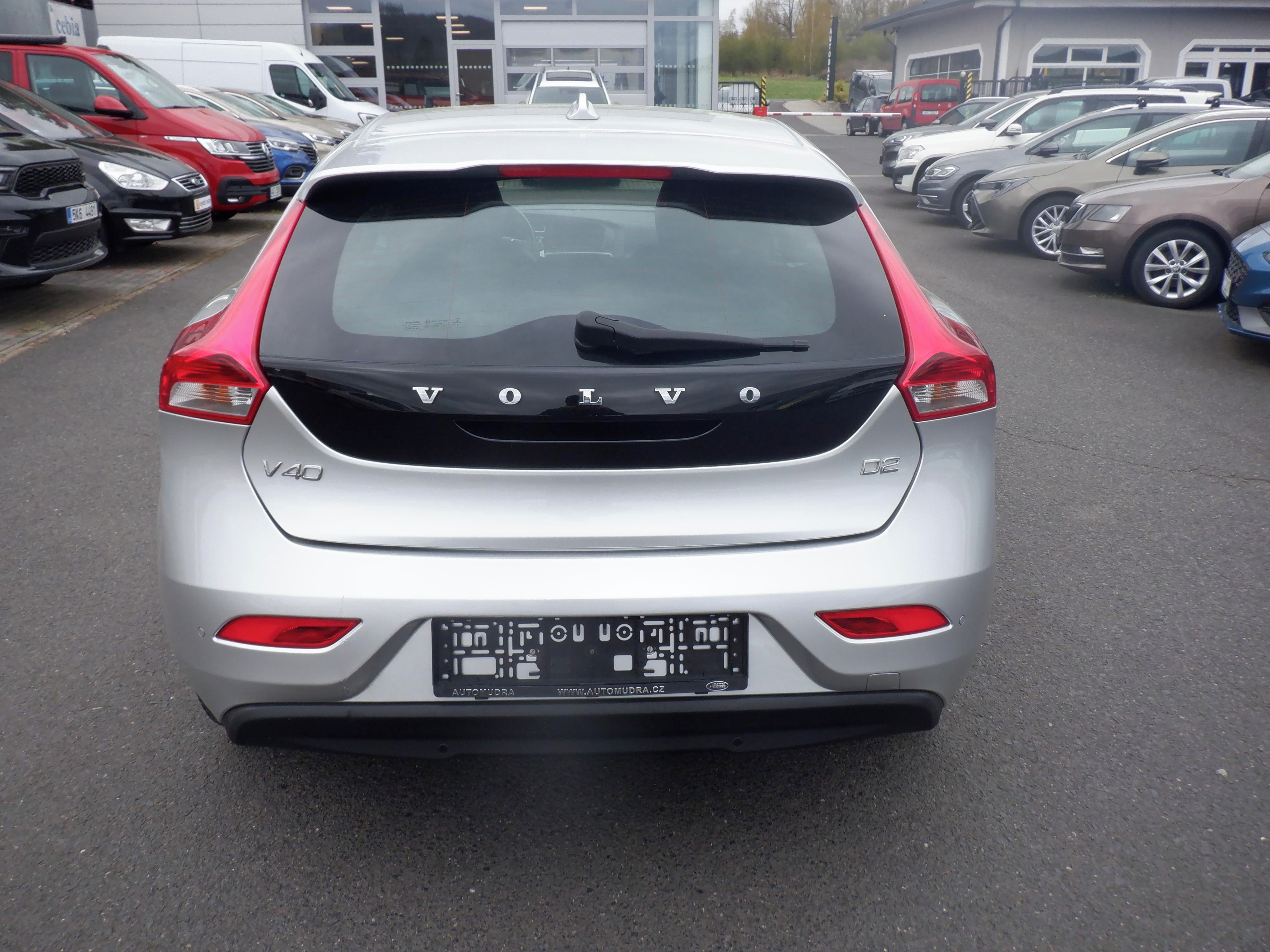 Volvo V40, 2.0 D D2 88kW Ocean Race - fotka 6