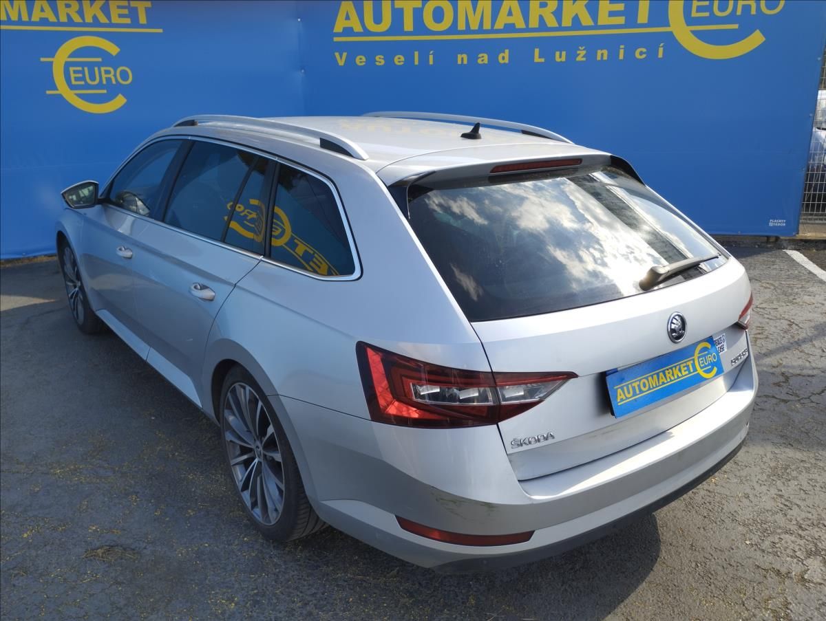 Škoda Superb, 2,0 TDi 110KW LAURIN/KLEMENT - fotka 6