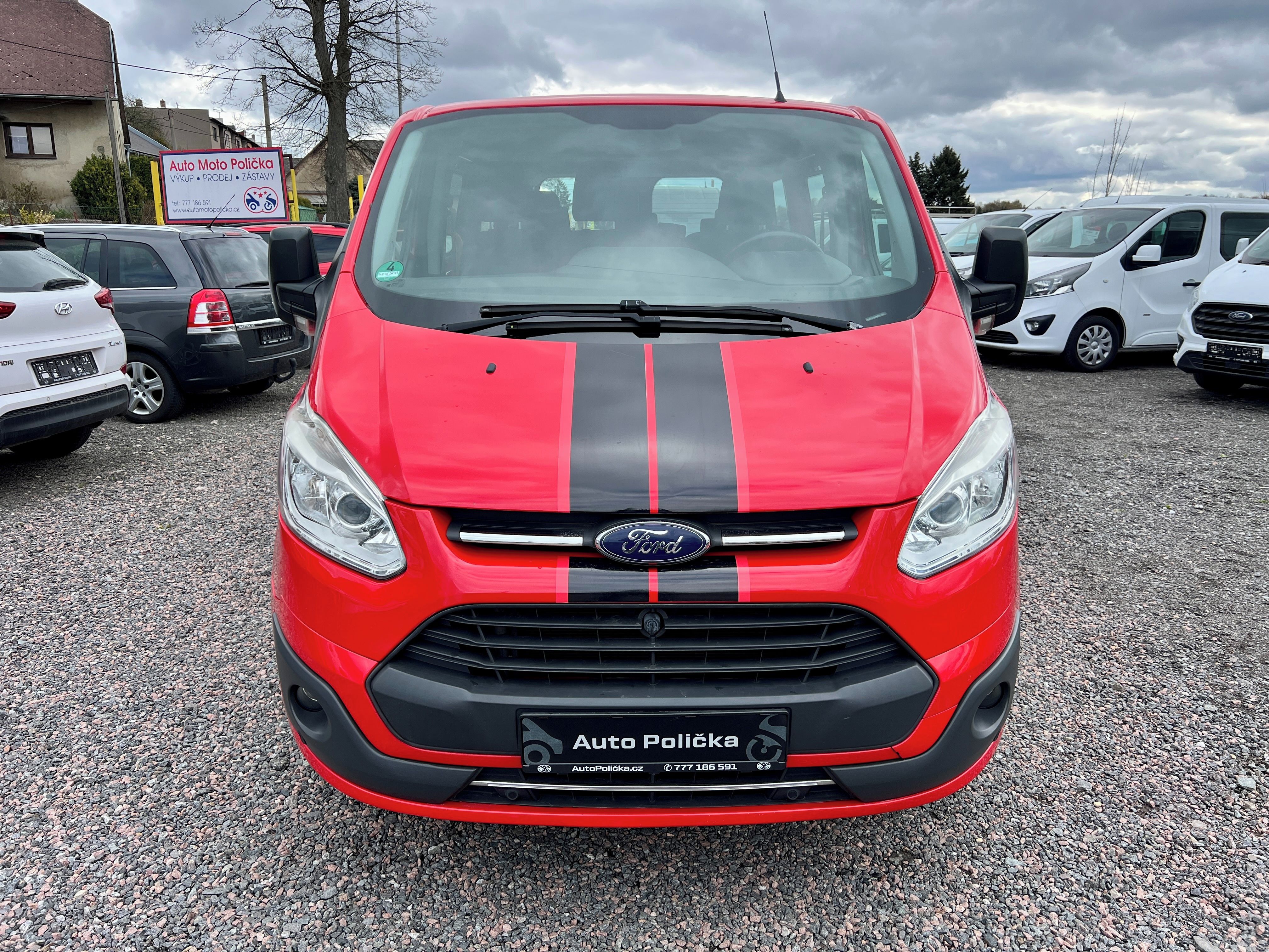 Ford Transit Custom, 2.0TDCi 9 míst, Servis Ford - fotka 3