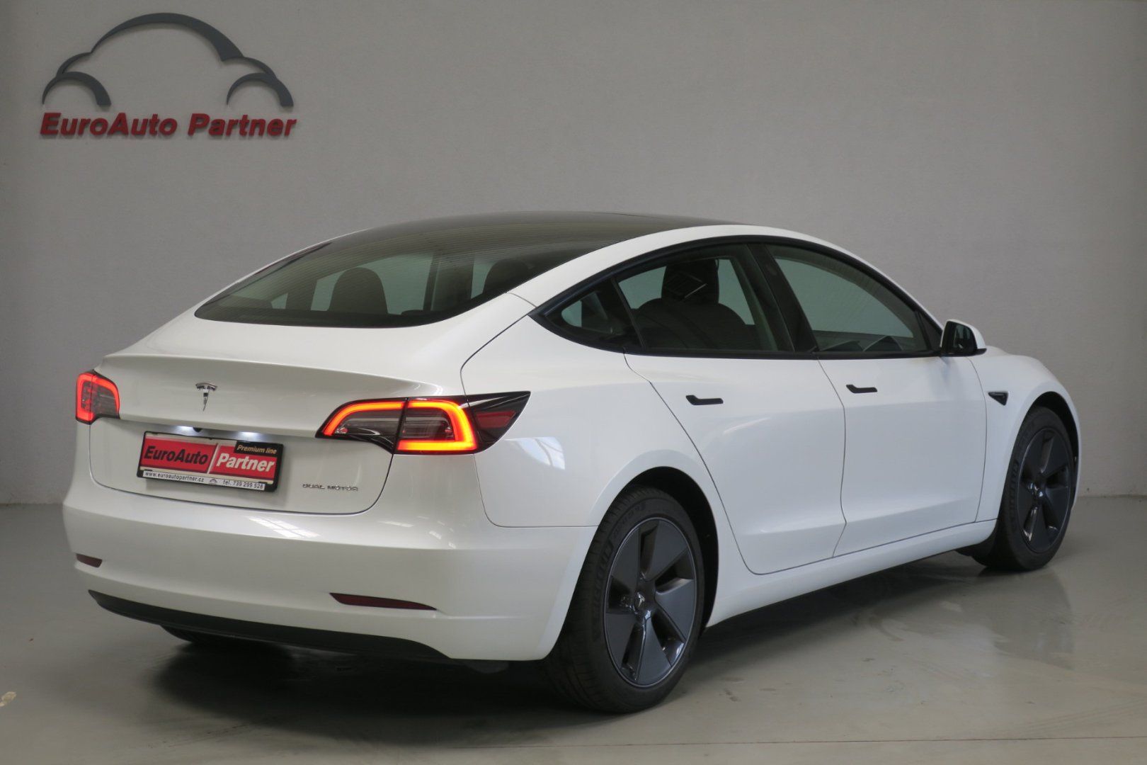 Tesla Model 3, Long Range Dual Motor SOH 97% - fotka 4