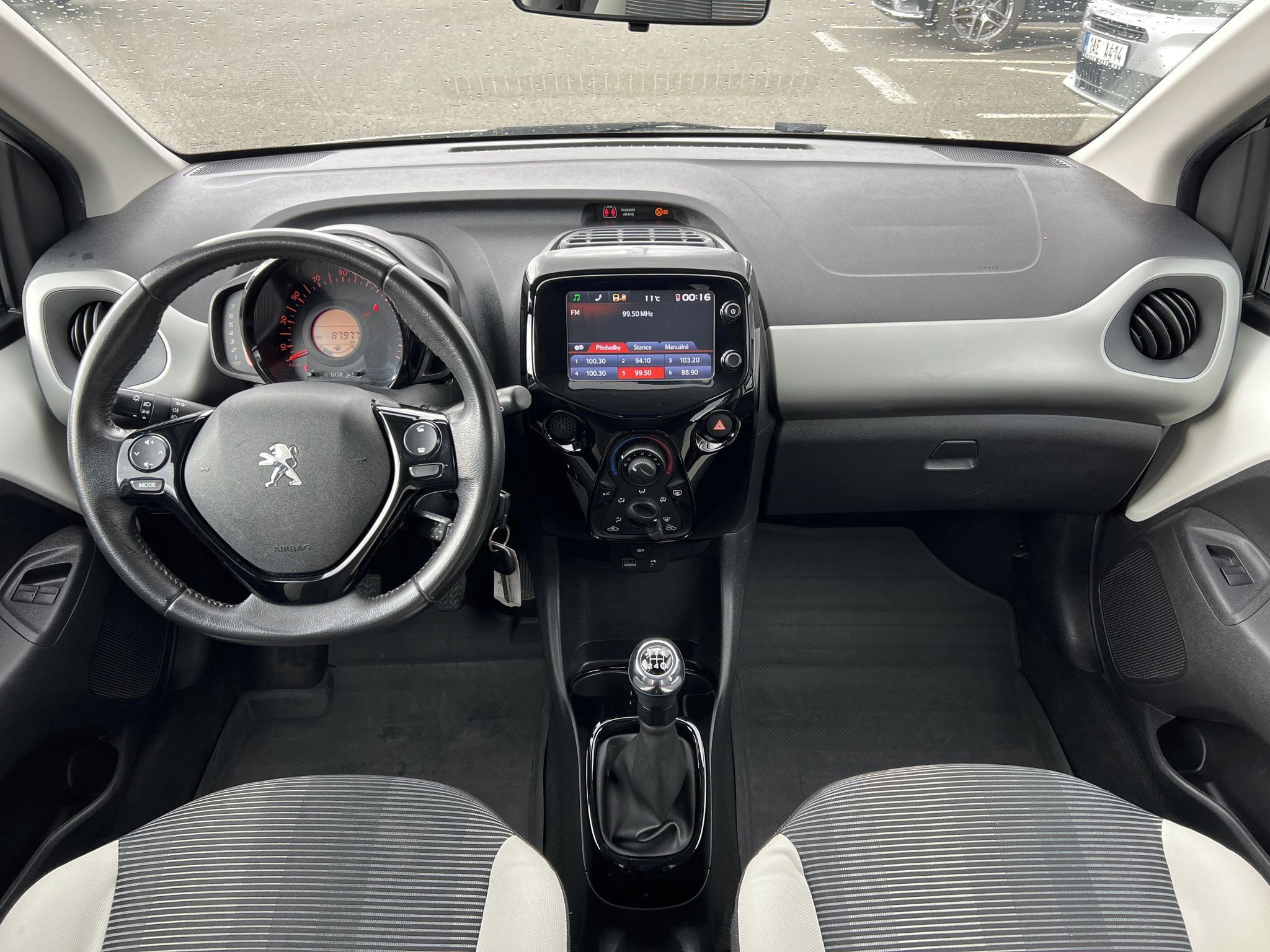 Peugeot 108, 1.2 60kW SERVIS ZÁRUKA KAMERA - fotka 3