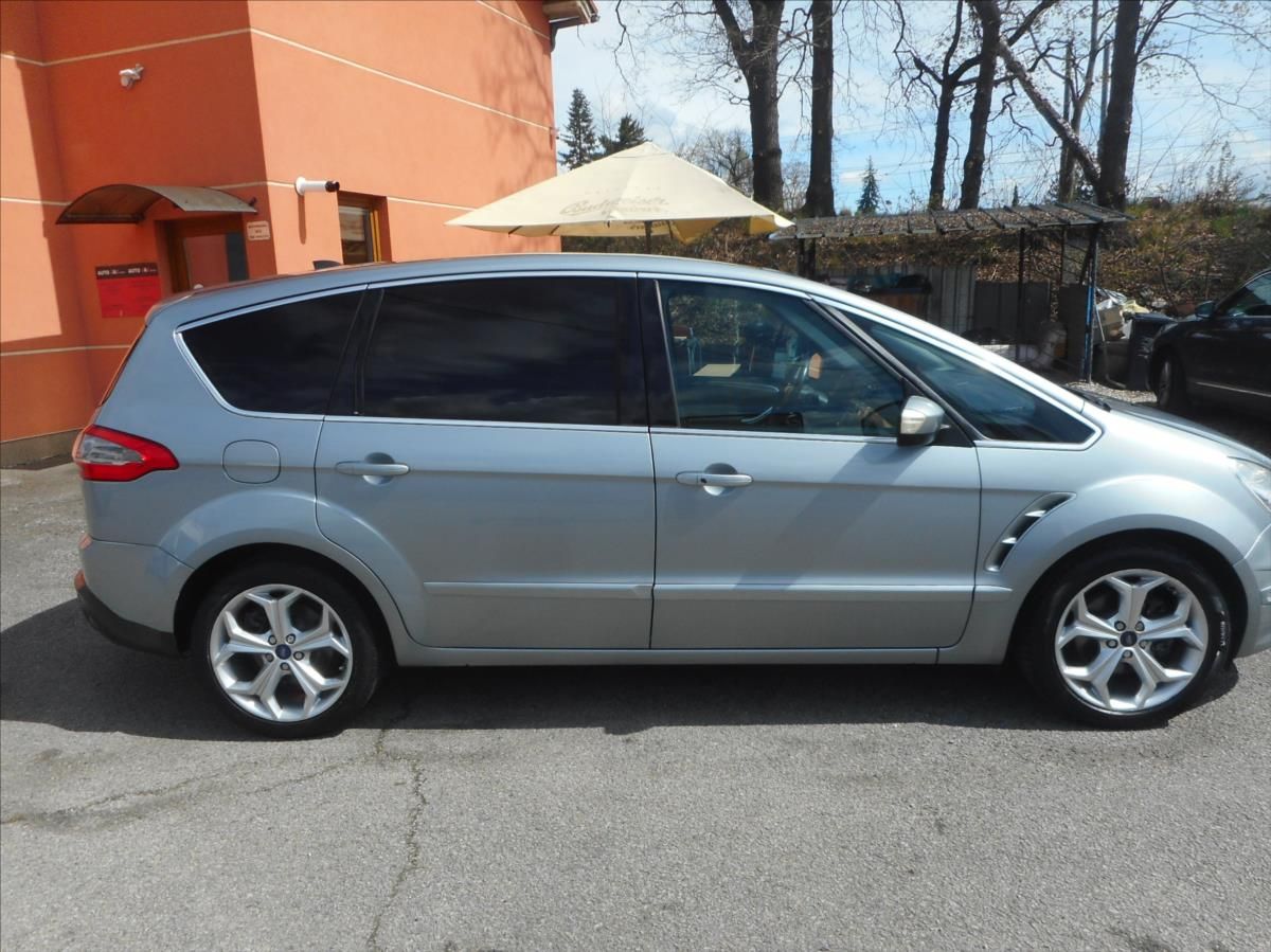 Ford S-MAX, 2,2 TDCi Titanium - fotka 4