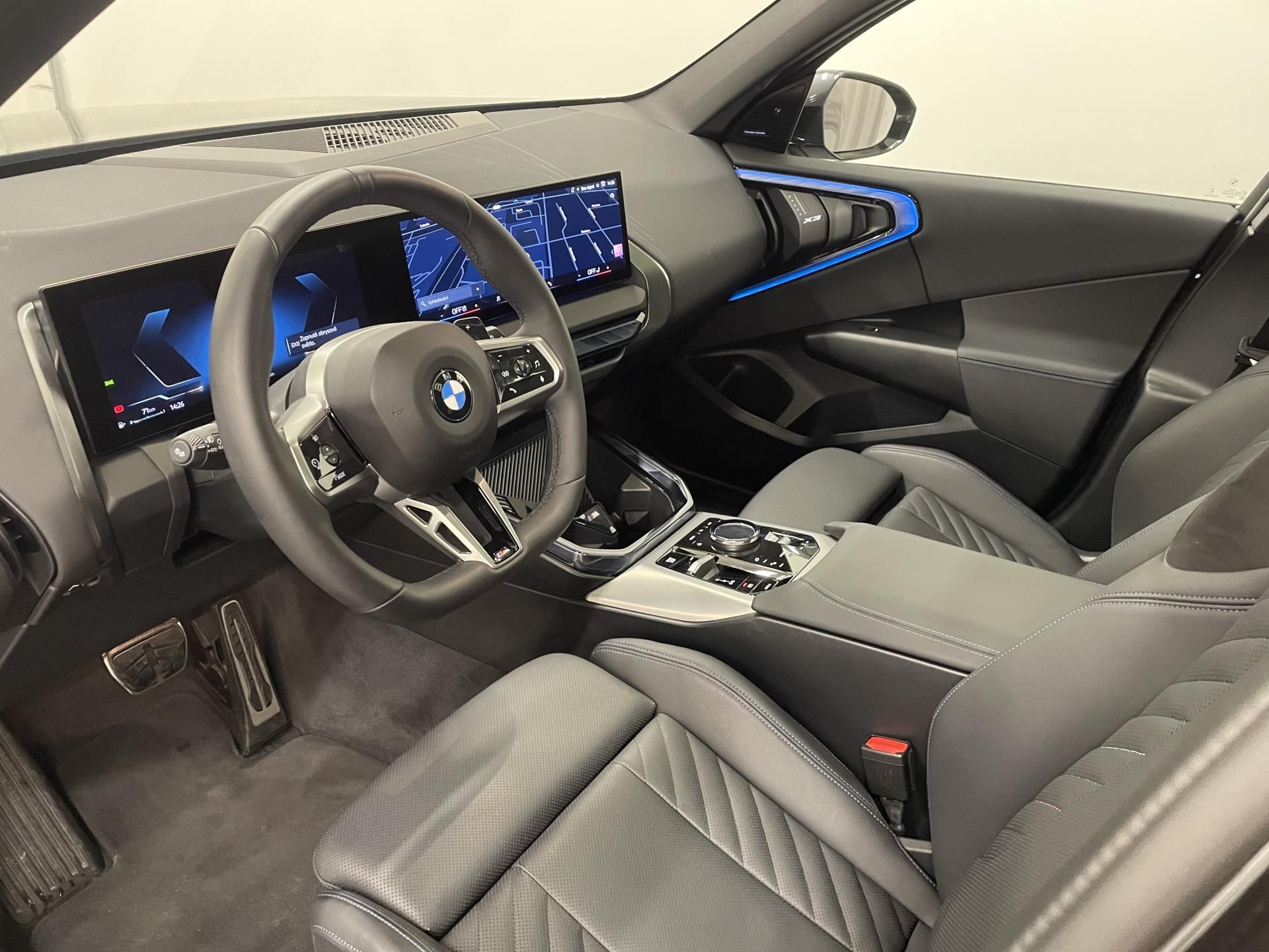 BMW X3, X3 xDrive20D Tažné Panorama - fotka 6
