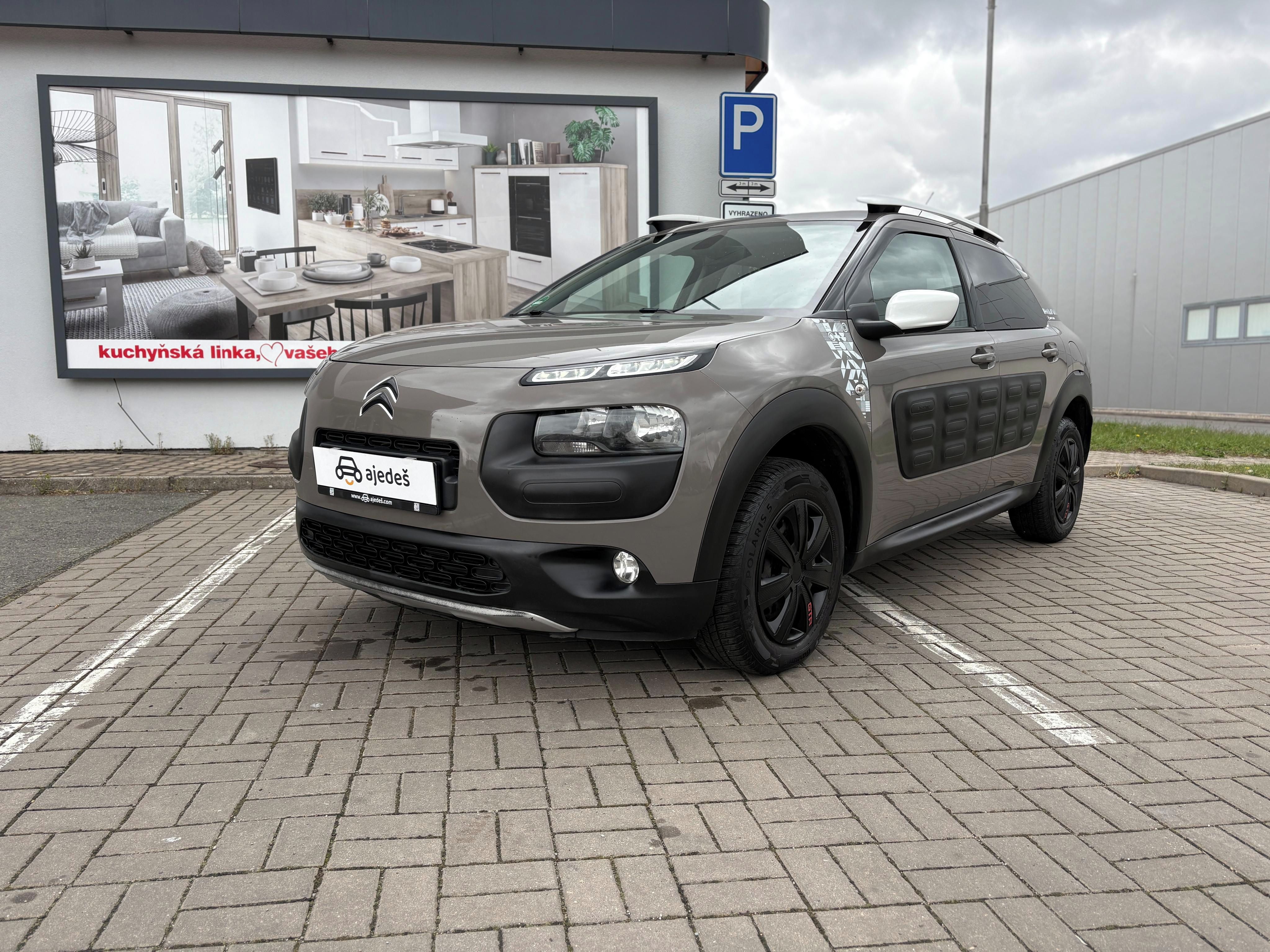 Citroën C4, Cactus 1.6 BlueHDI/RipCurl/ČR - fotka 2