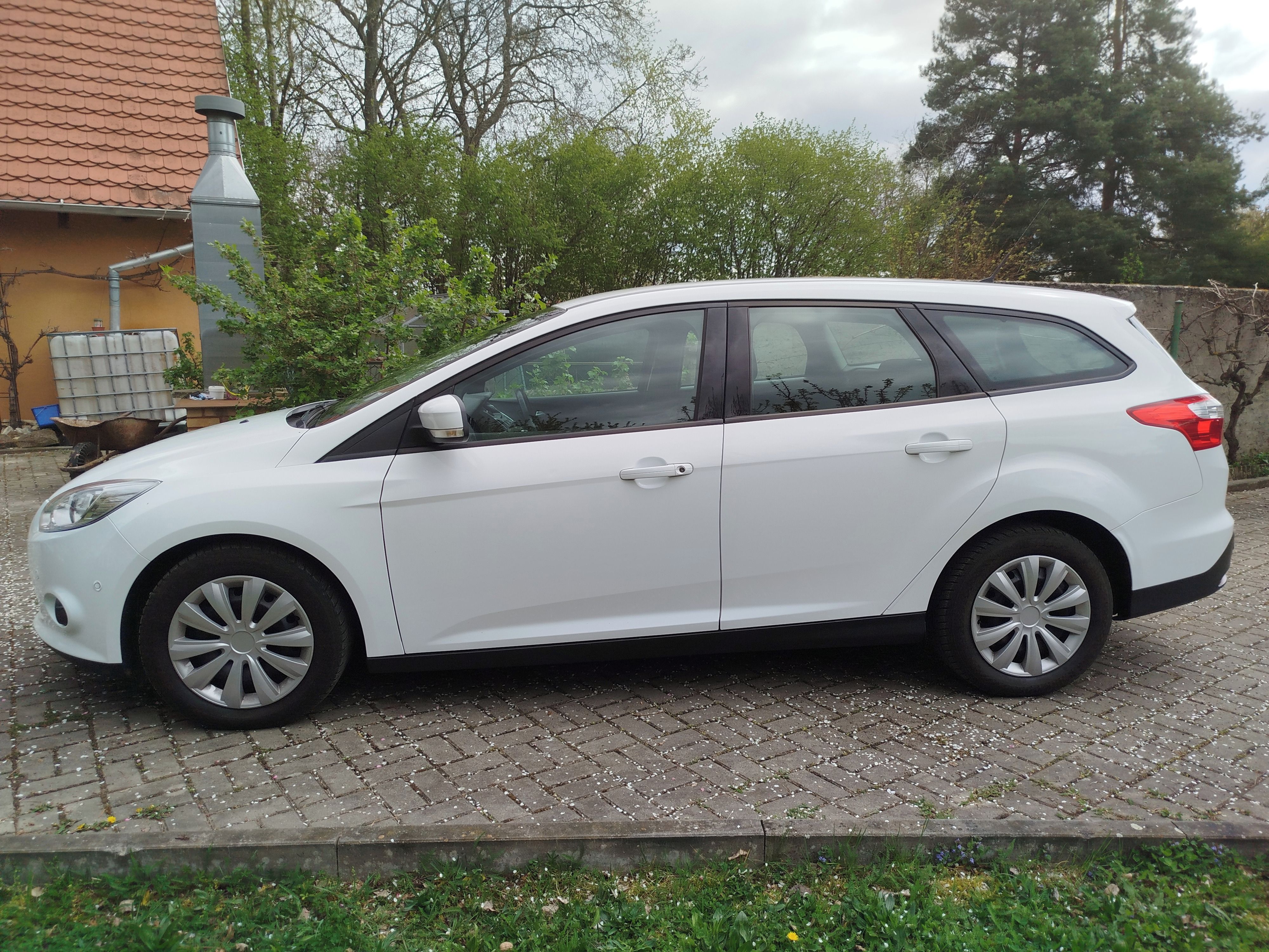 Ford Focus, 1.0 92kW KLIMA Parking - fotka 2