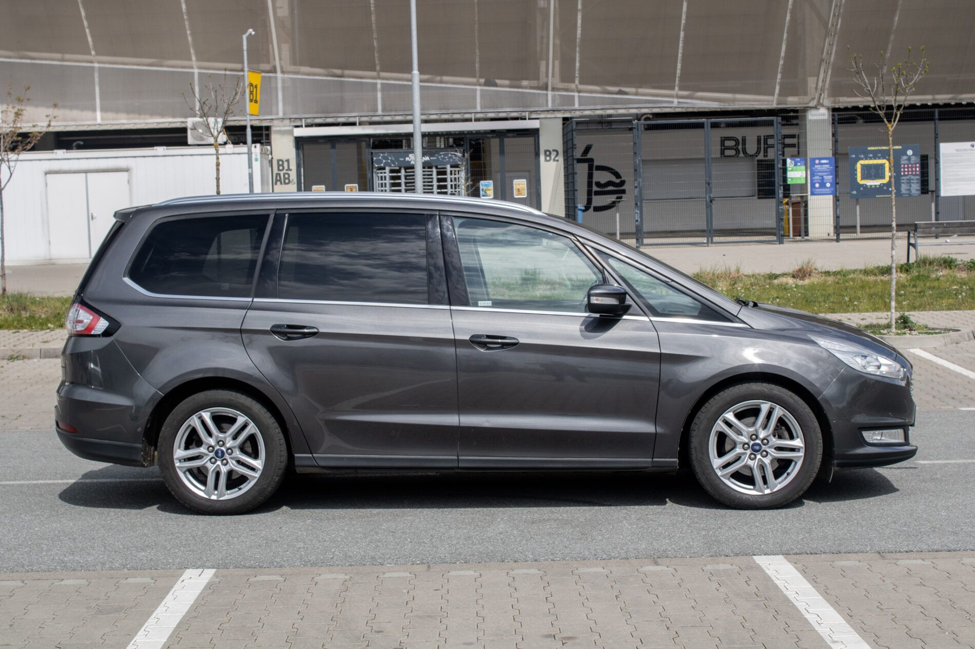 Ford Galaxy - fotka 4