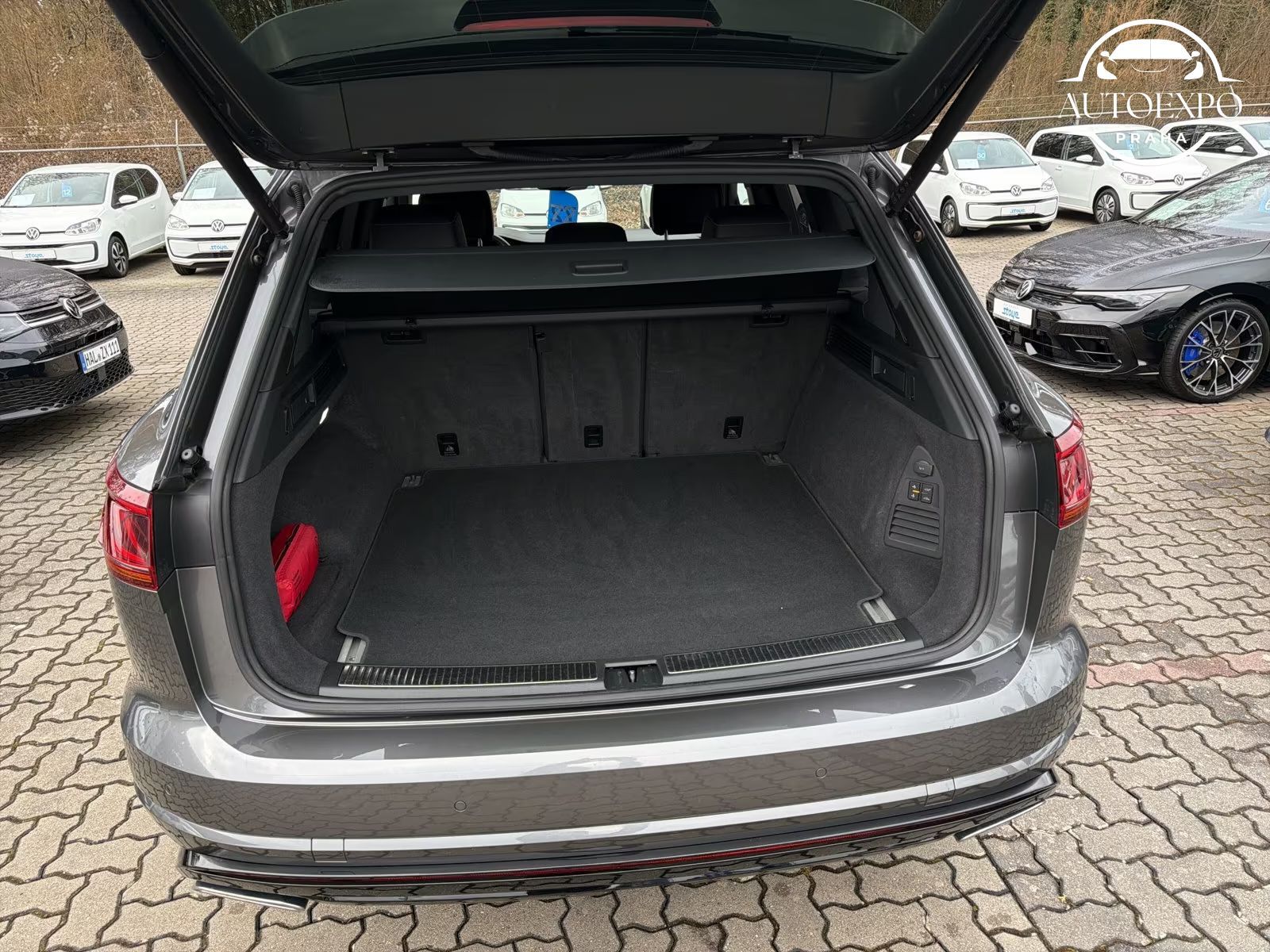 Volkswagen Touareg, R-Line 4 Matrix tažné zařízení - fotka 6