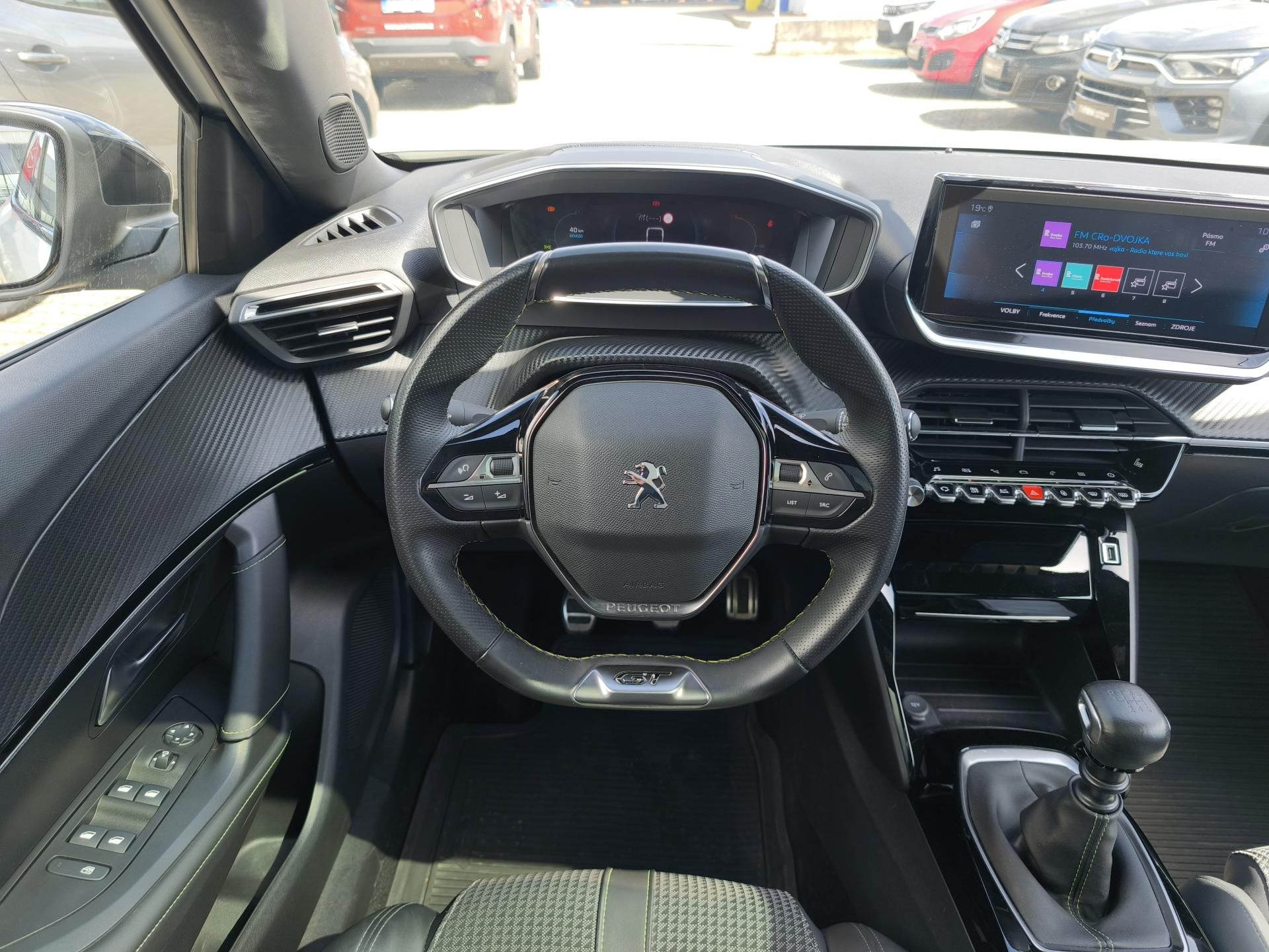 Peugeot 2008, 2020 GT Line 1.2 PT 96kW - fotka 6