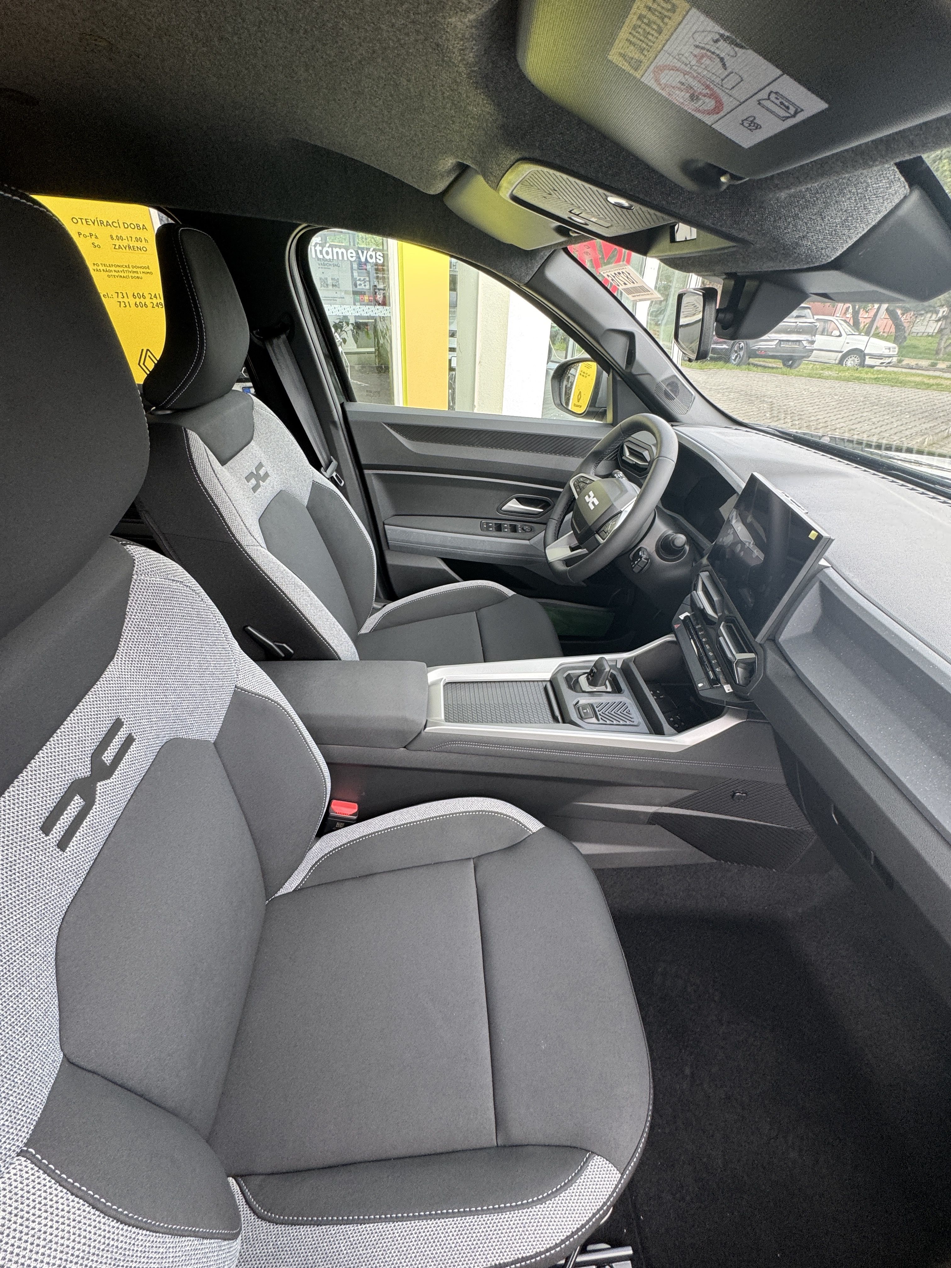 Dacia Bigster, Journey hybrid 155 - fotka 6