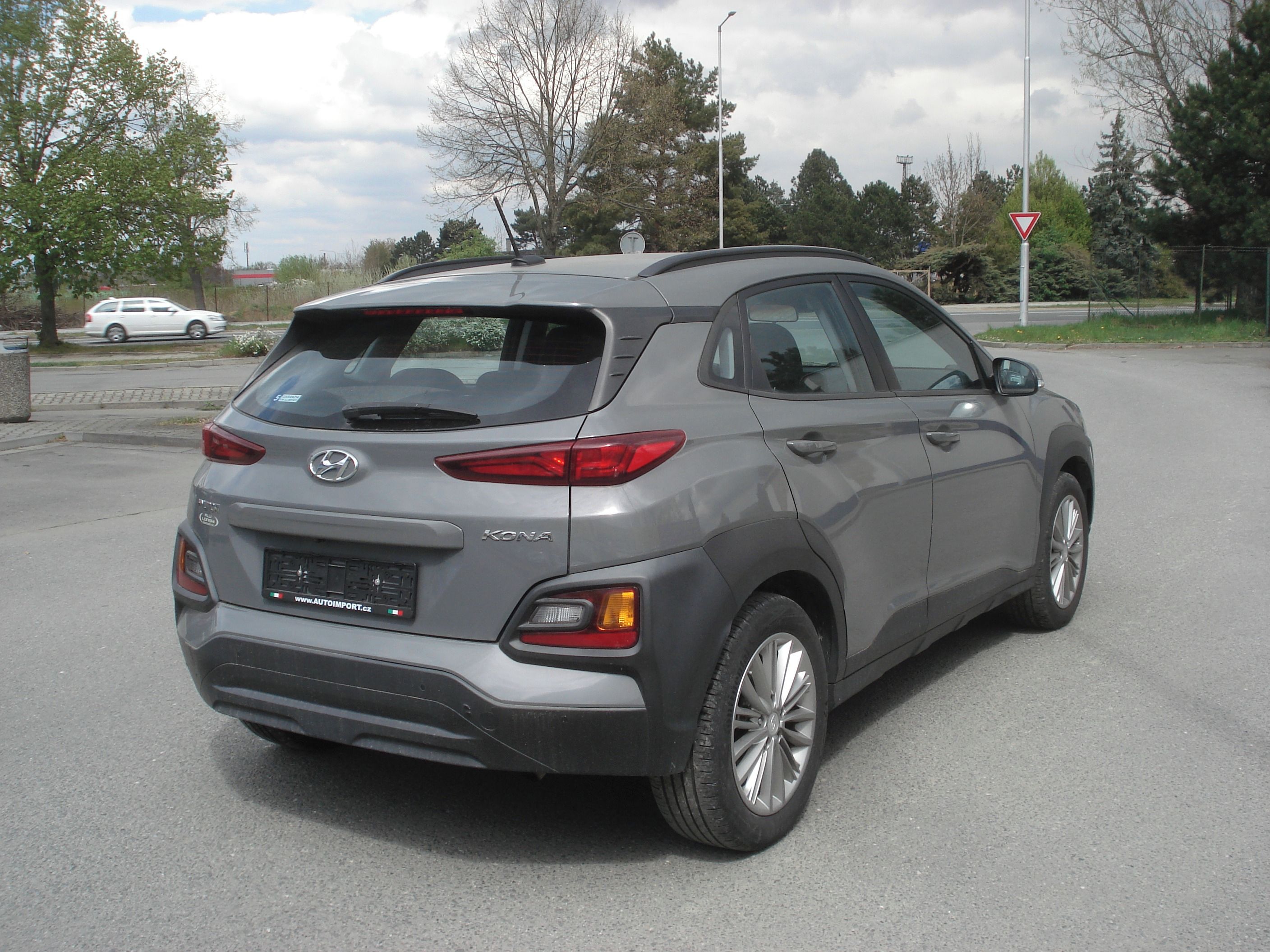 Hyundai Kona, 1.6 CRDi  LED 1. Majitel TOP - fotka 5