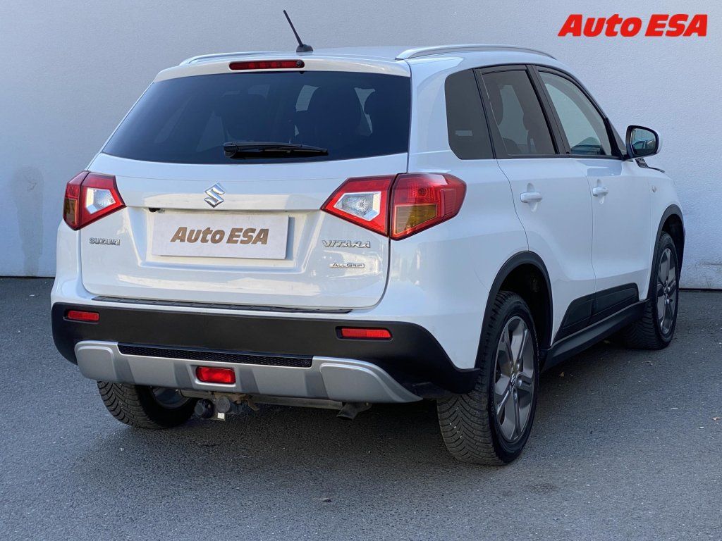 Suzuki Vitara, 1.6 DDiS AllGrip,Premium - fotka 4