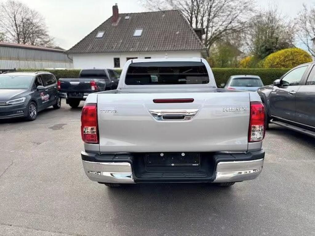 Toyota Hilux, 2.4 Double Cab 4x4*Kamera* - fotka 5