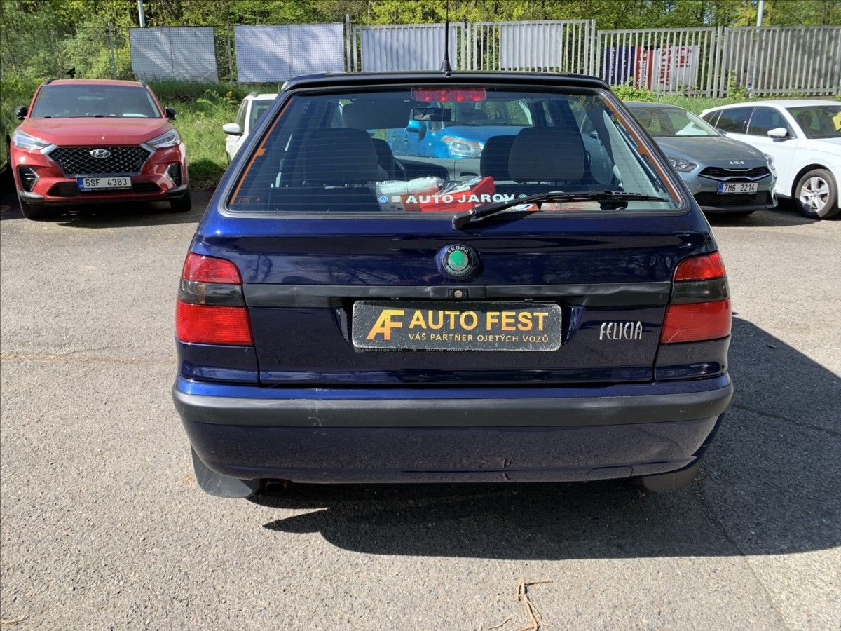 Škoda Felicia, 1,3 GLXi TRUMF 1.MAJITEL,ČR - fotka 6