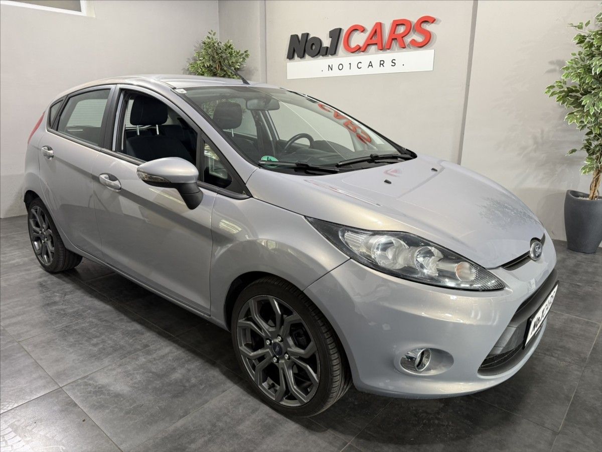 Ford Fiesta, 1,2   i RS ALU VÝHŘEV NOVÁ STK - fotka 2