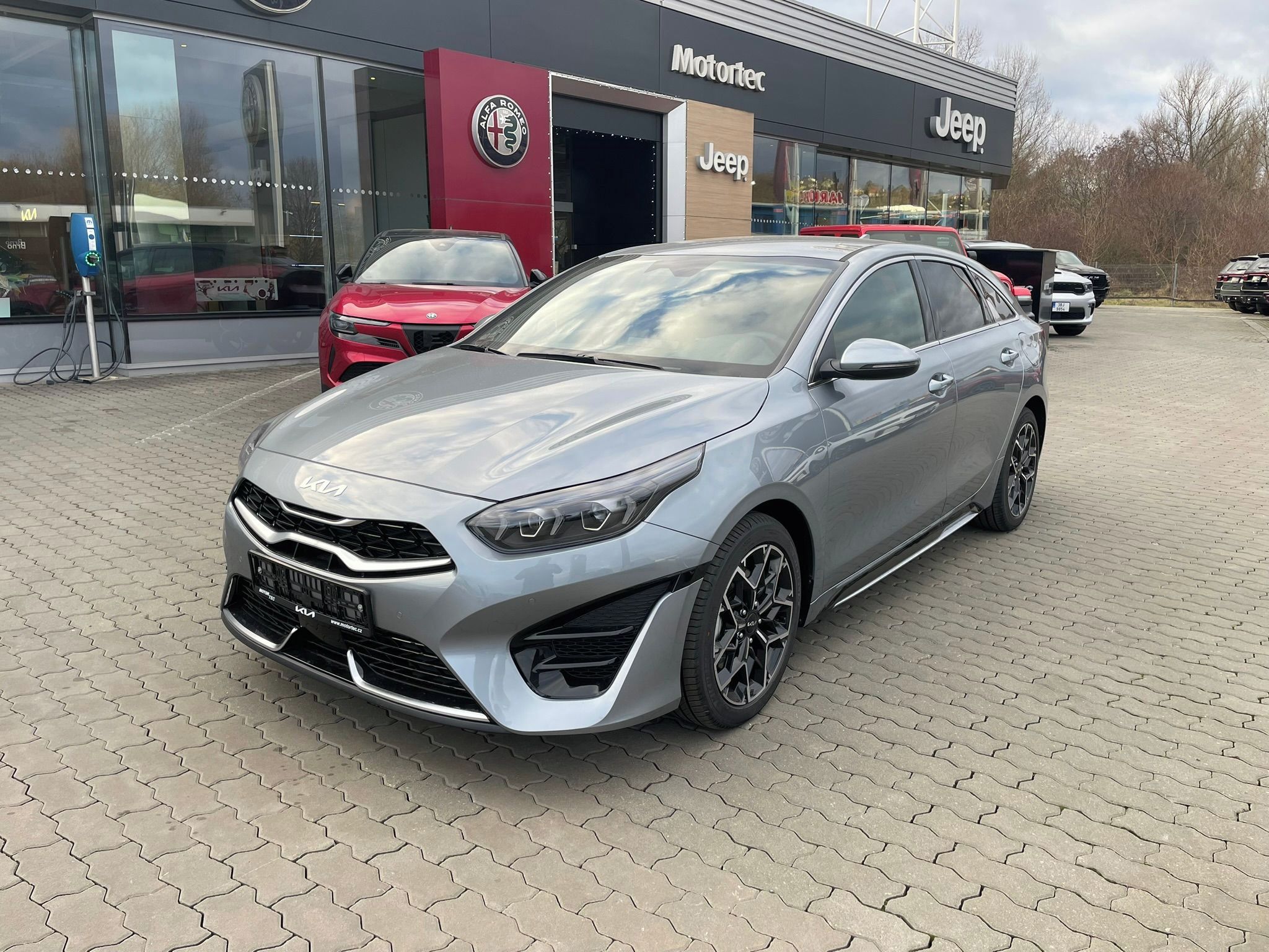 Kia ProCeed, 1,5 T-GDi GPF 7DCT GT LINE PLU - fotka 3