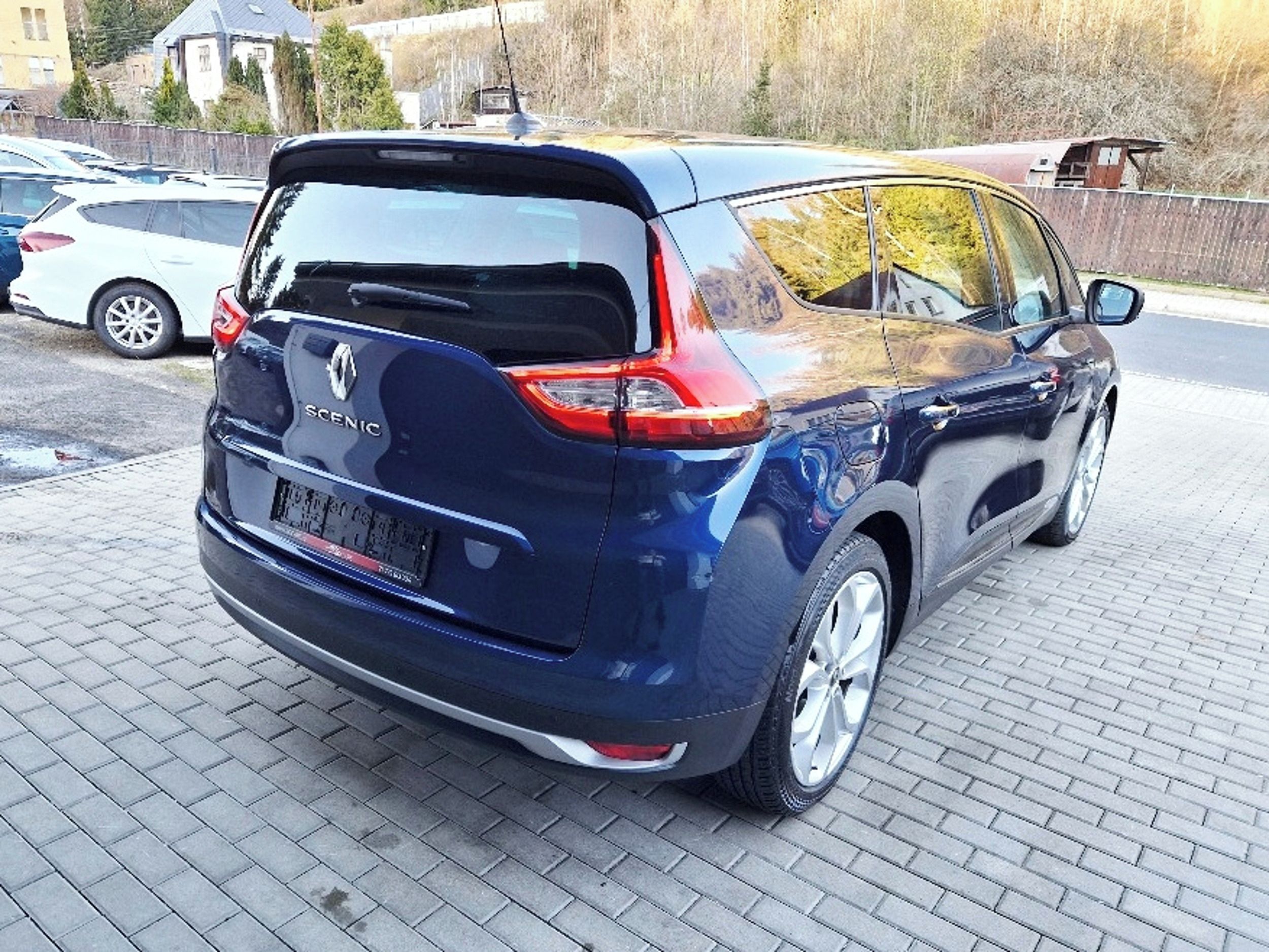 Renault Grand Scénic, 1.7 dCi (110 kW), 7 míst - fotka 4