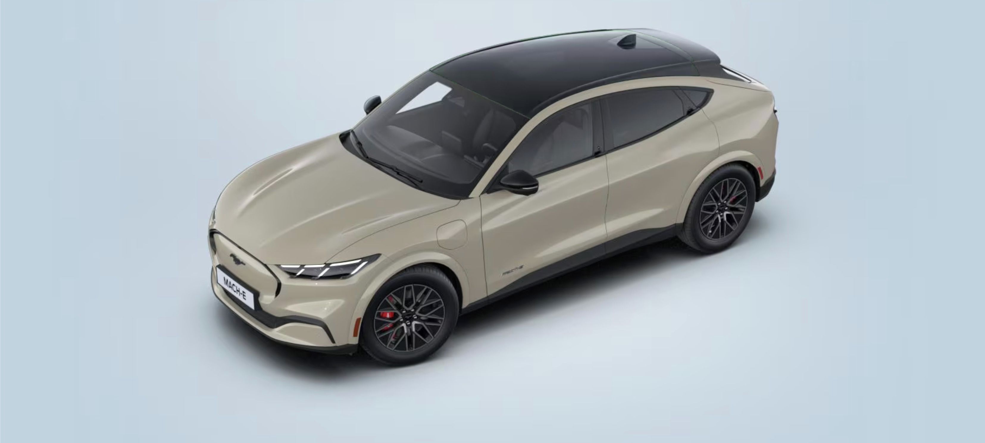Ford Mustang Mach-E, Premium 88 kWh (203 kW/276 k) - fotka 4